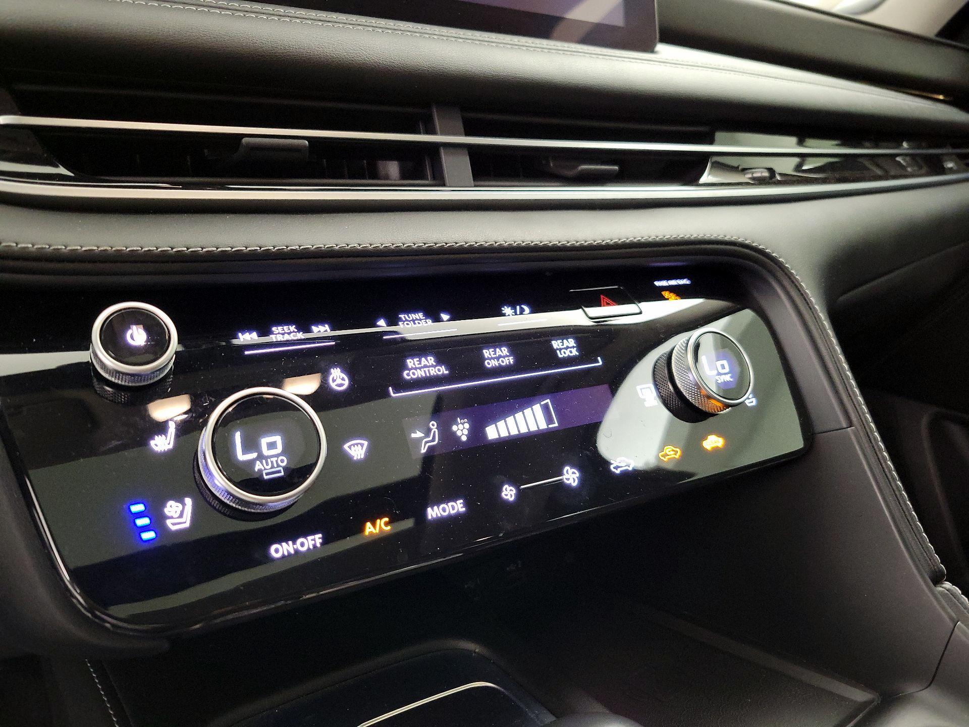 Thumbnail: 2023 INFINITI QX60 - 16