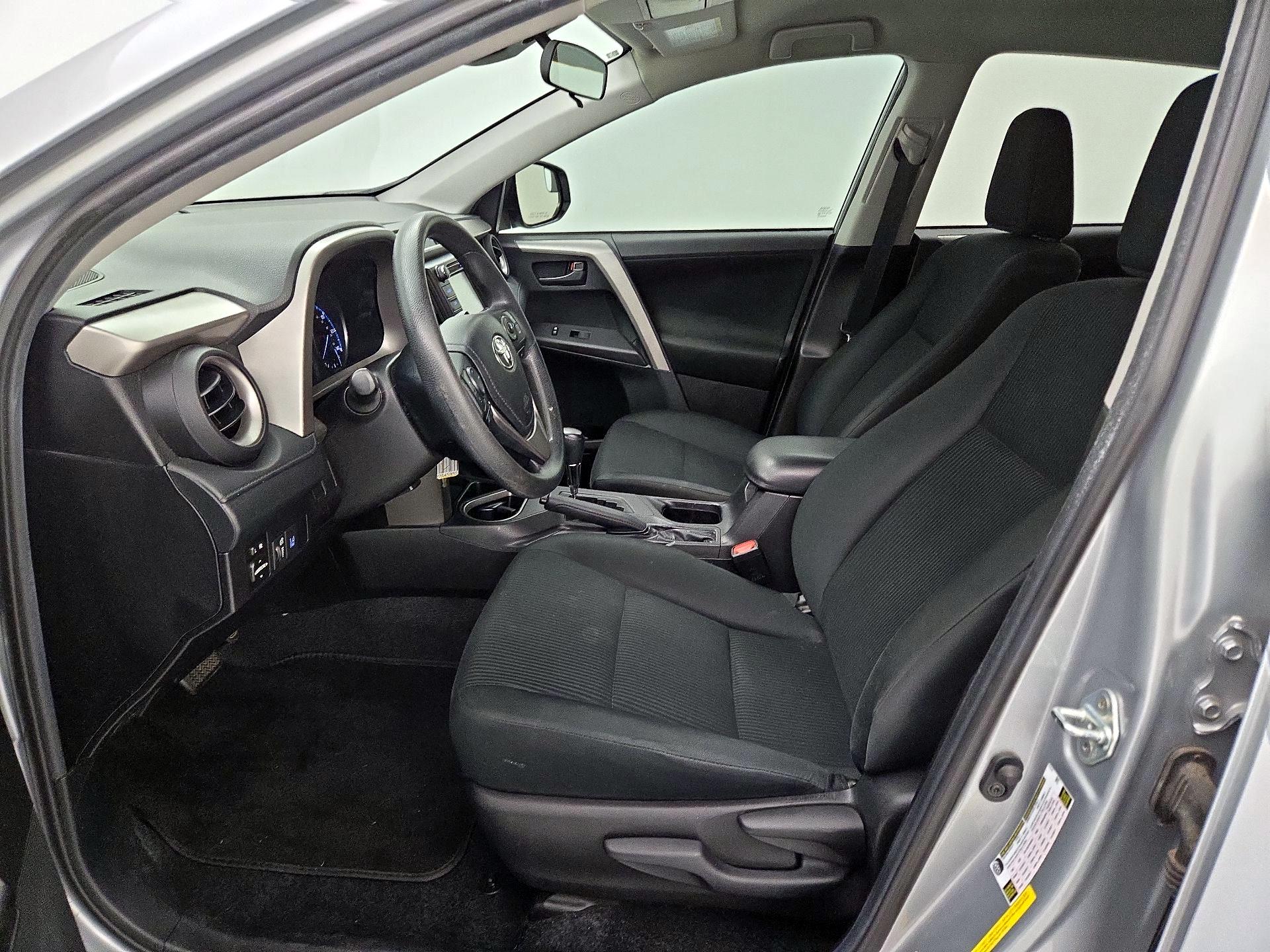 Thumbnail: 2018 Toyota RAV4 - 11