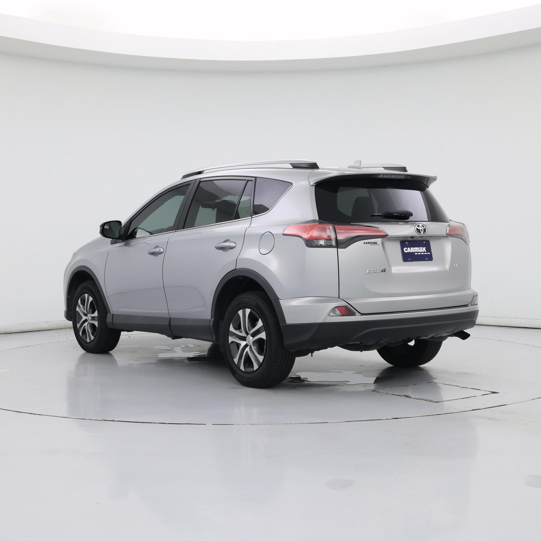 Thumbnail: 2018 Toyota RAV4 - 2