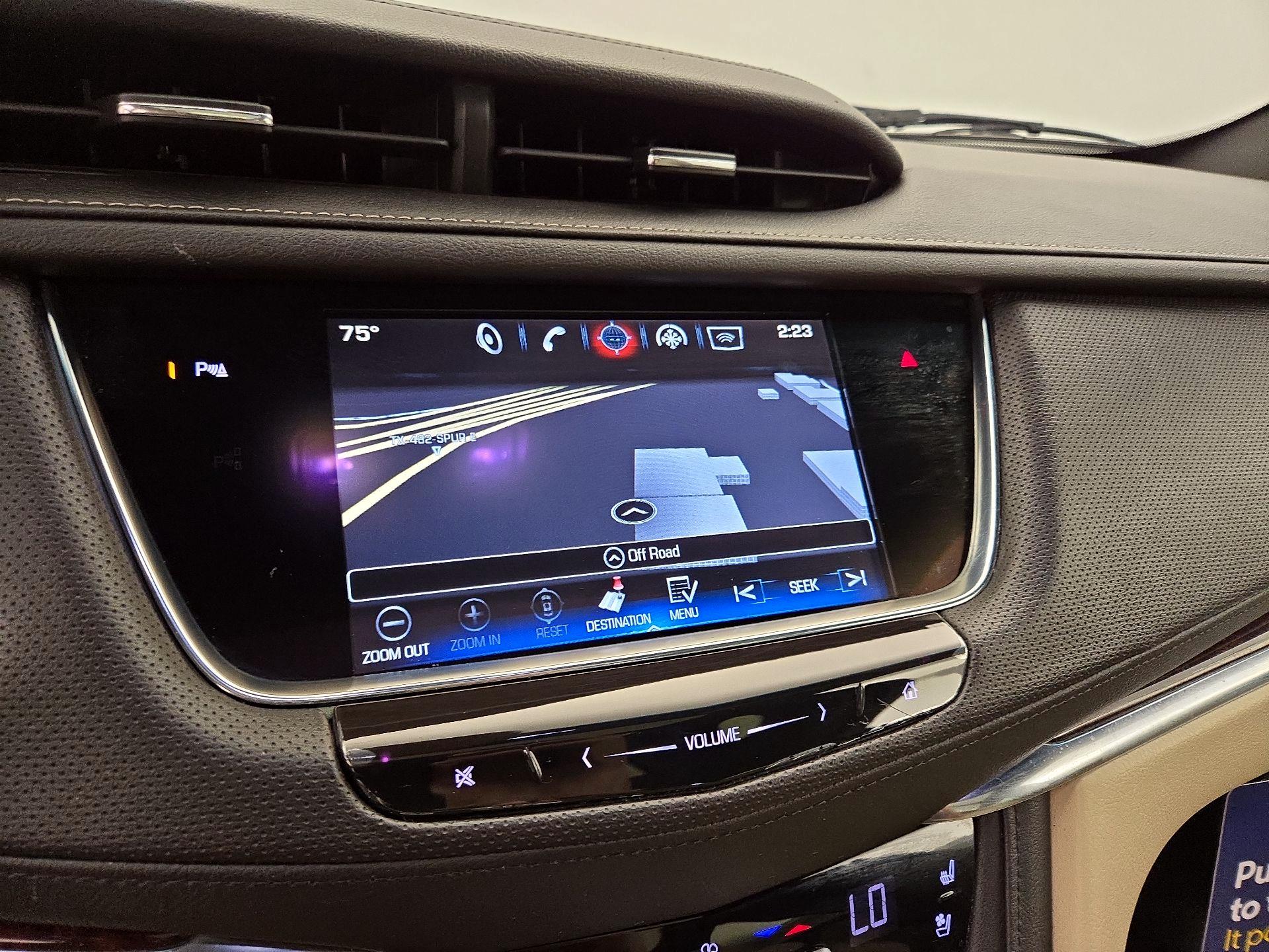 Thumbnail: 2017 Cadillac XT5 - 14