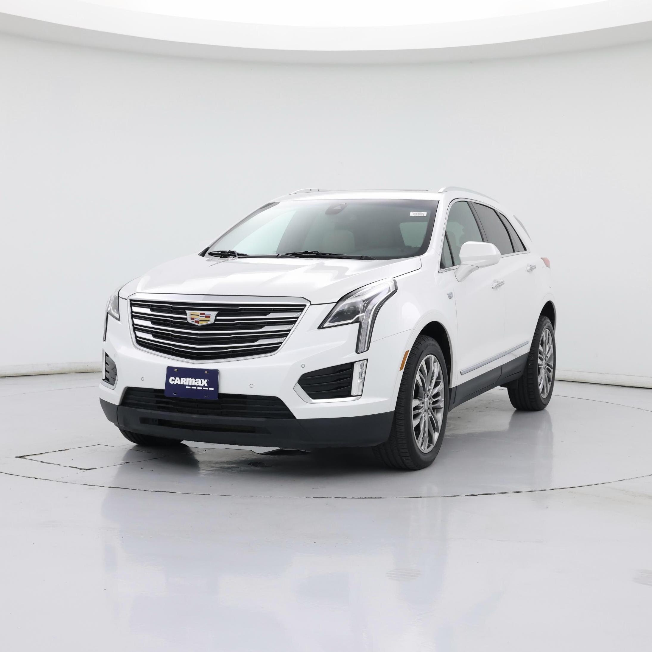 Thumbnail: 2017 Cadillac XT5 - 4