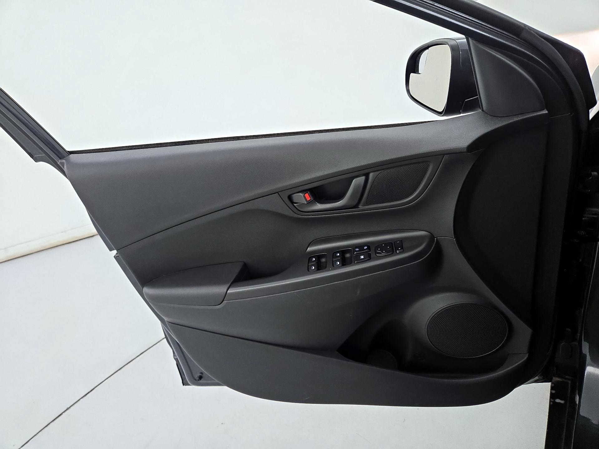 Thumbnail: 2022 Hyundai Kona - 12