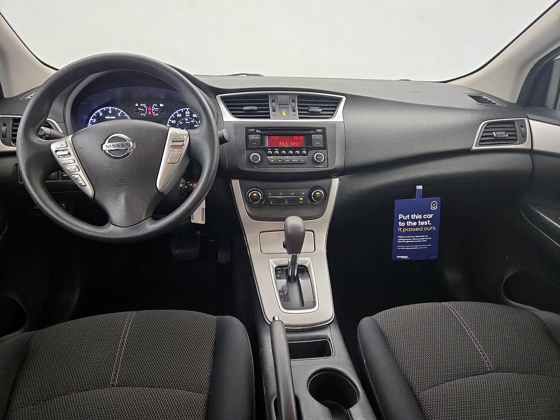 Thumbnail: 2015 Nissan Sentra - 9