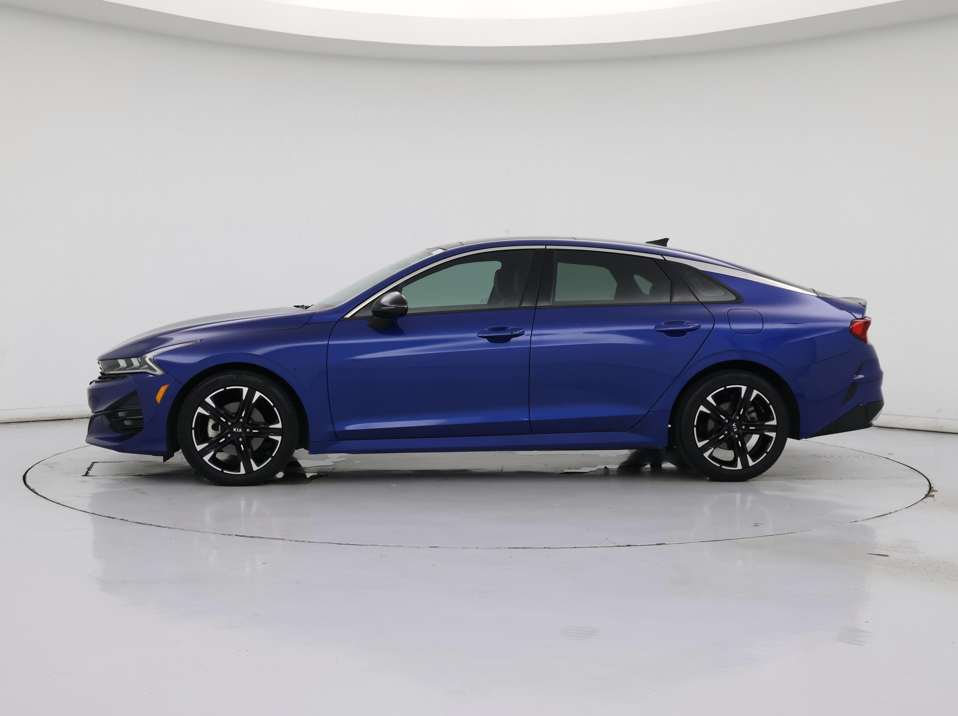 Thumbnail: 2021 Kia K5 - 3