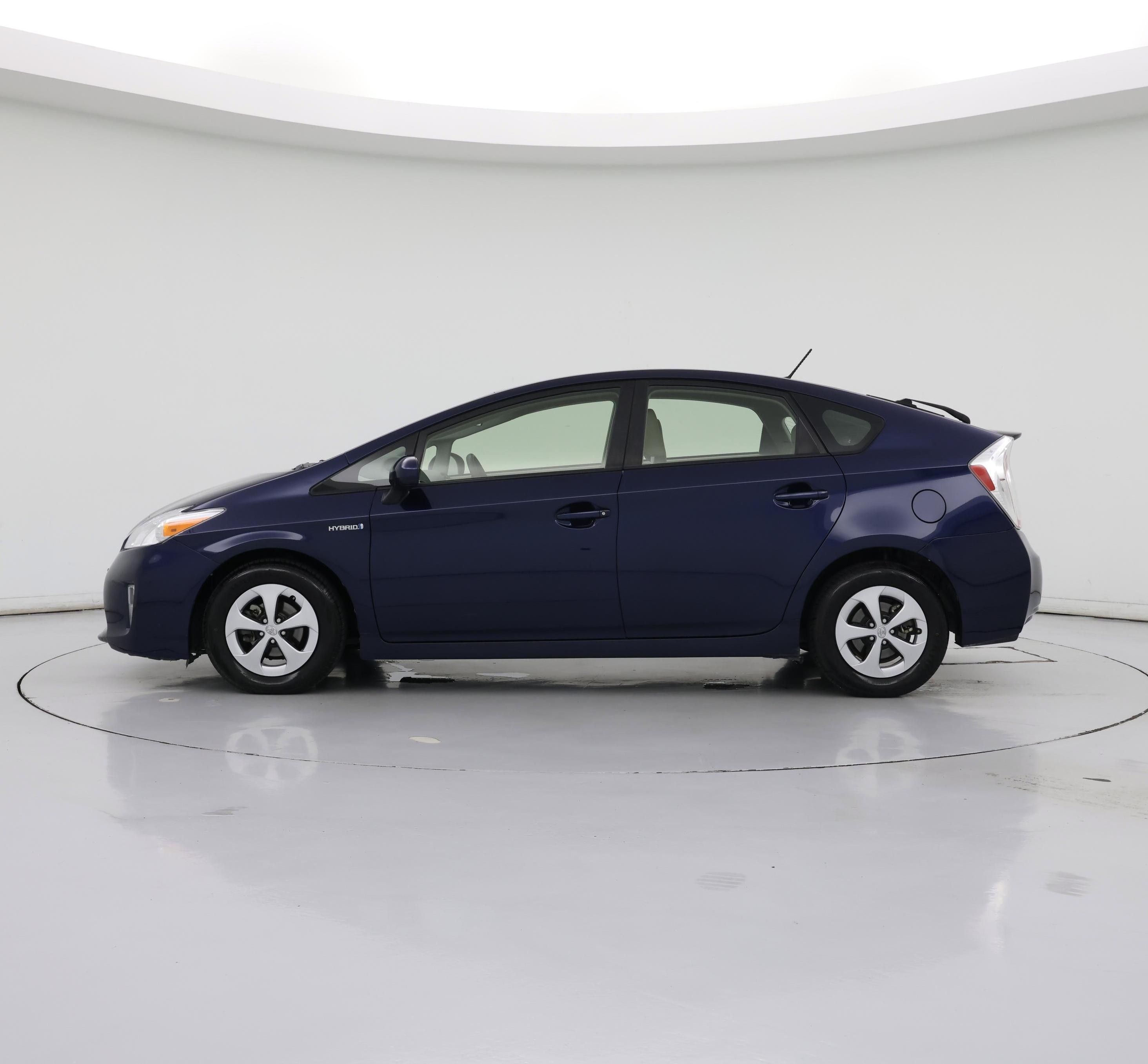 Thumbnail: 2014 Toyota Prius - 3