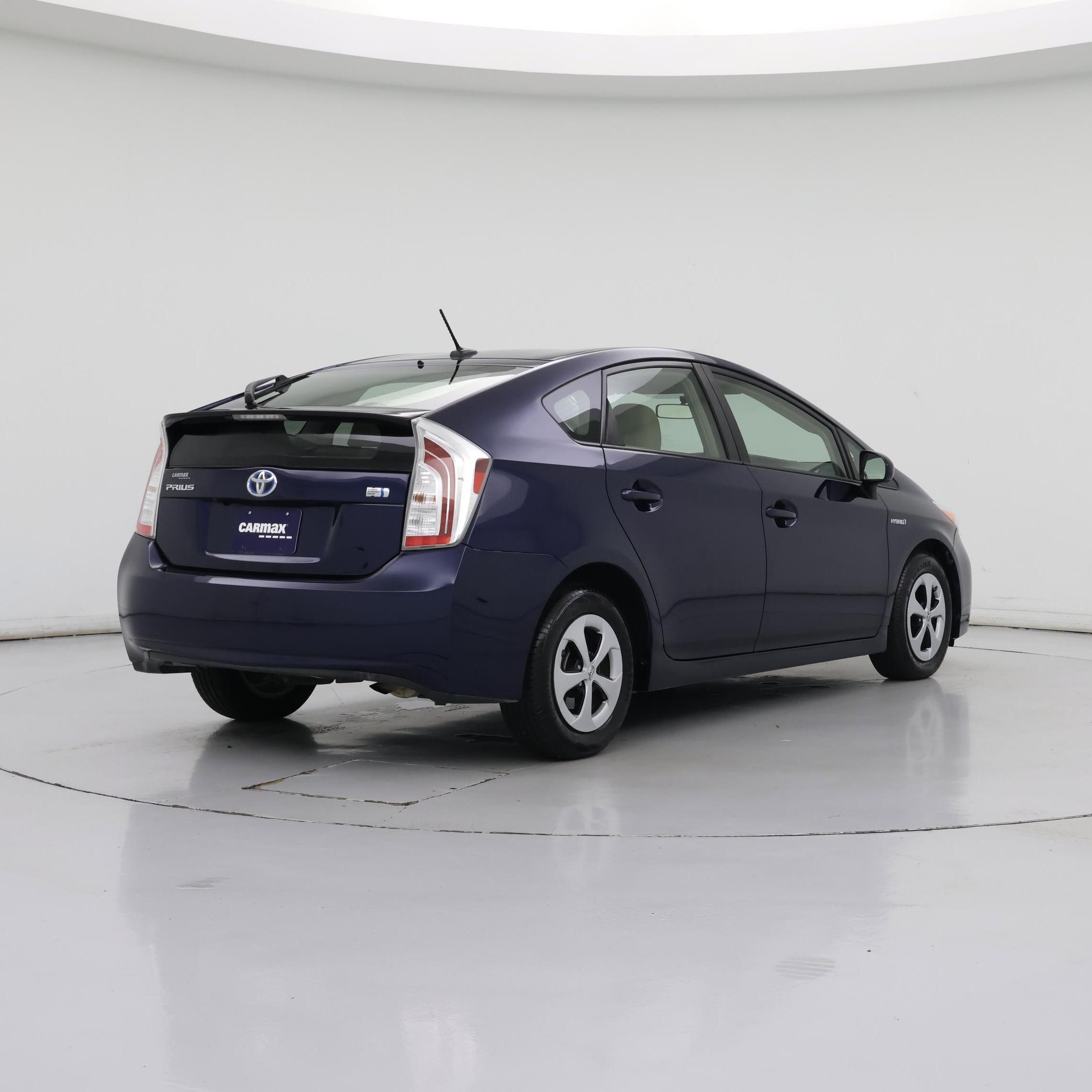 Thumbnail: 2014 Toyota Prius - 8