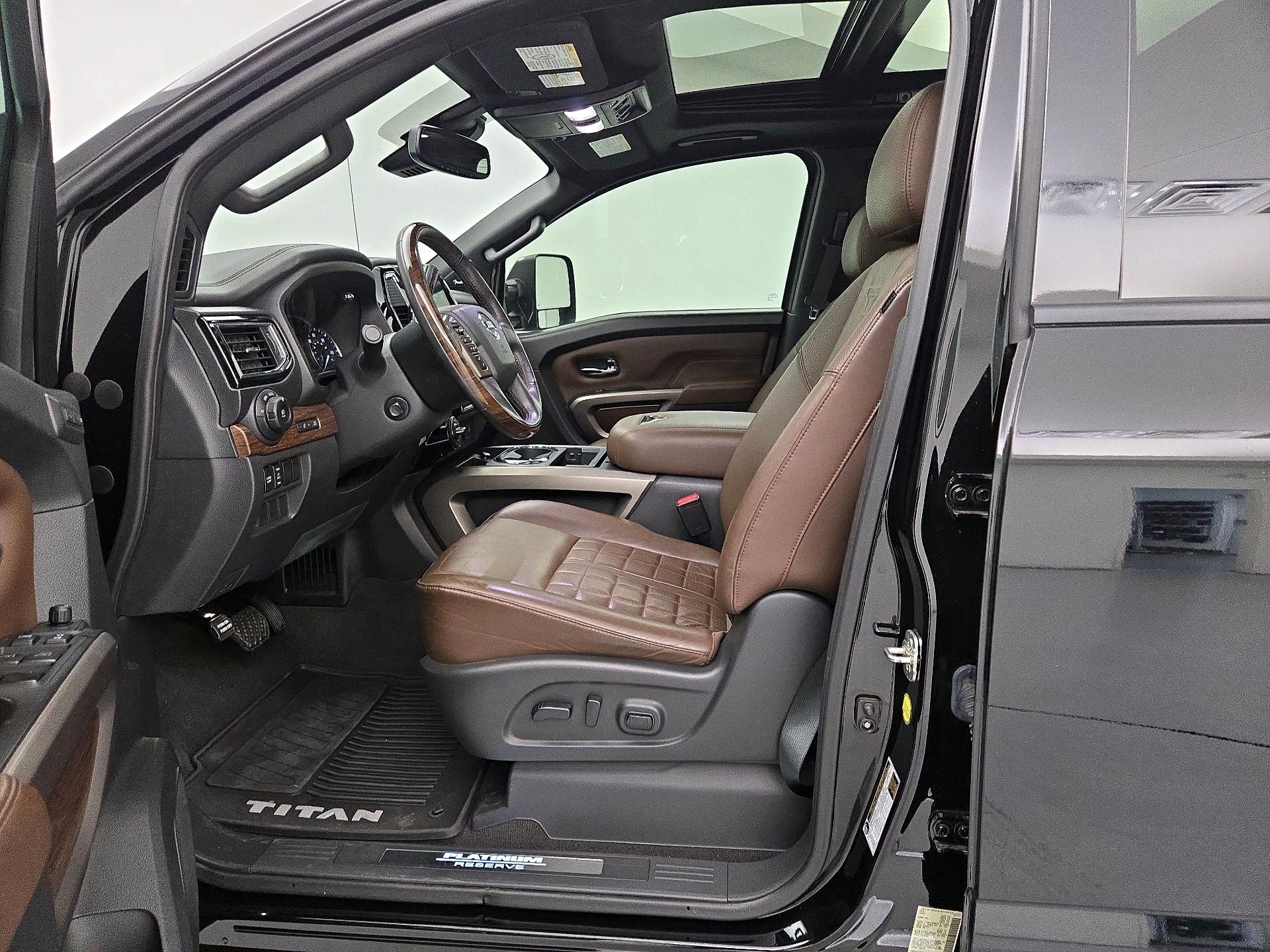 Thumbnail: 2021 Nissan Titan - 11