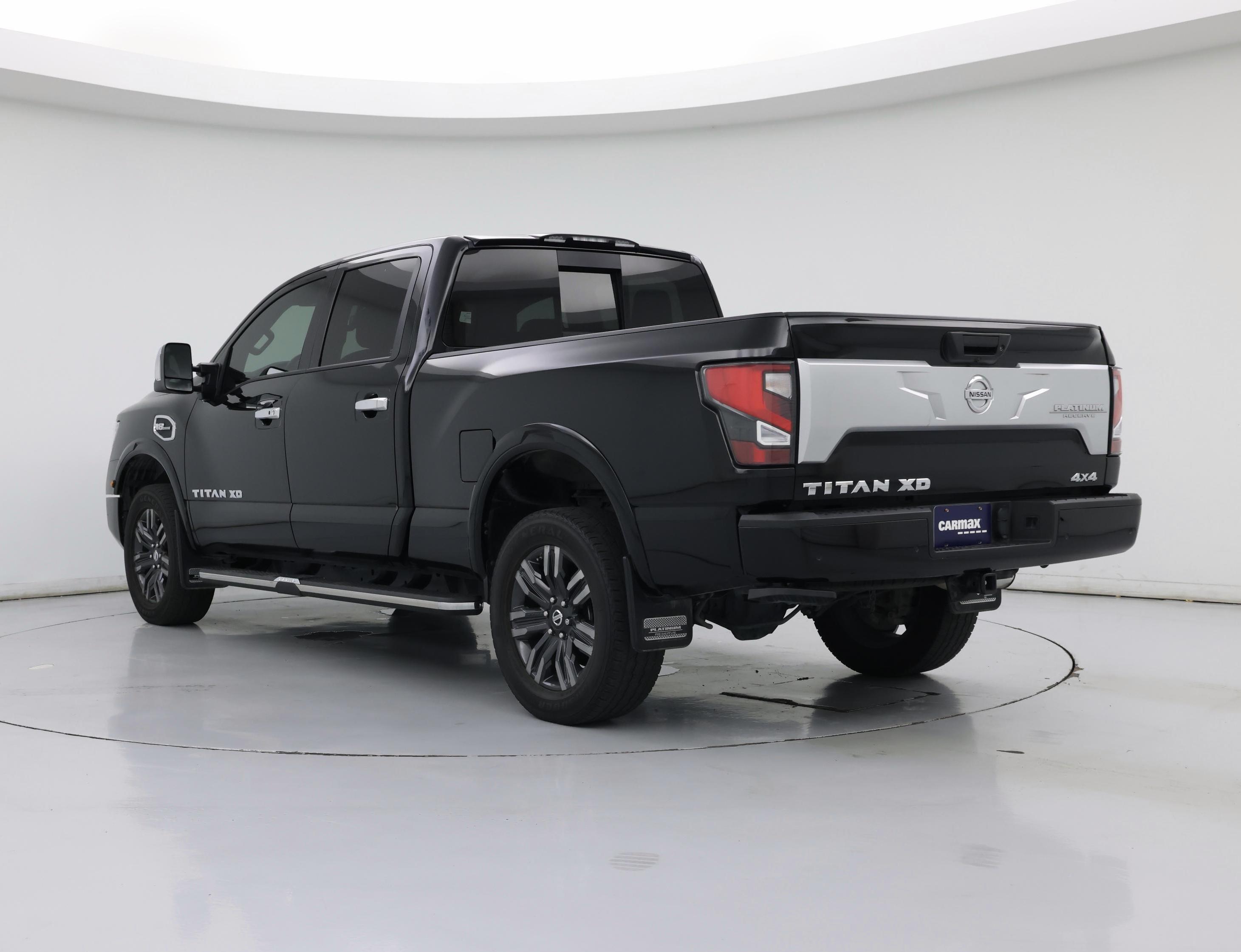 Thumbnail: 2021 Nissan Titan - 2