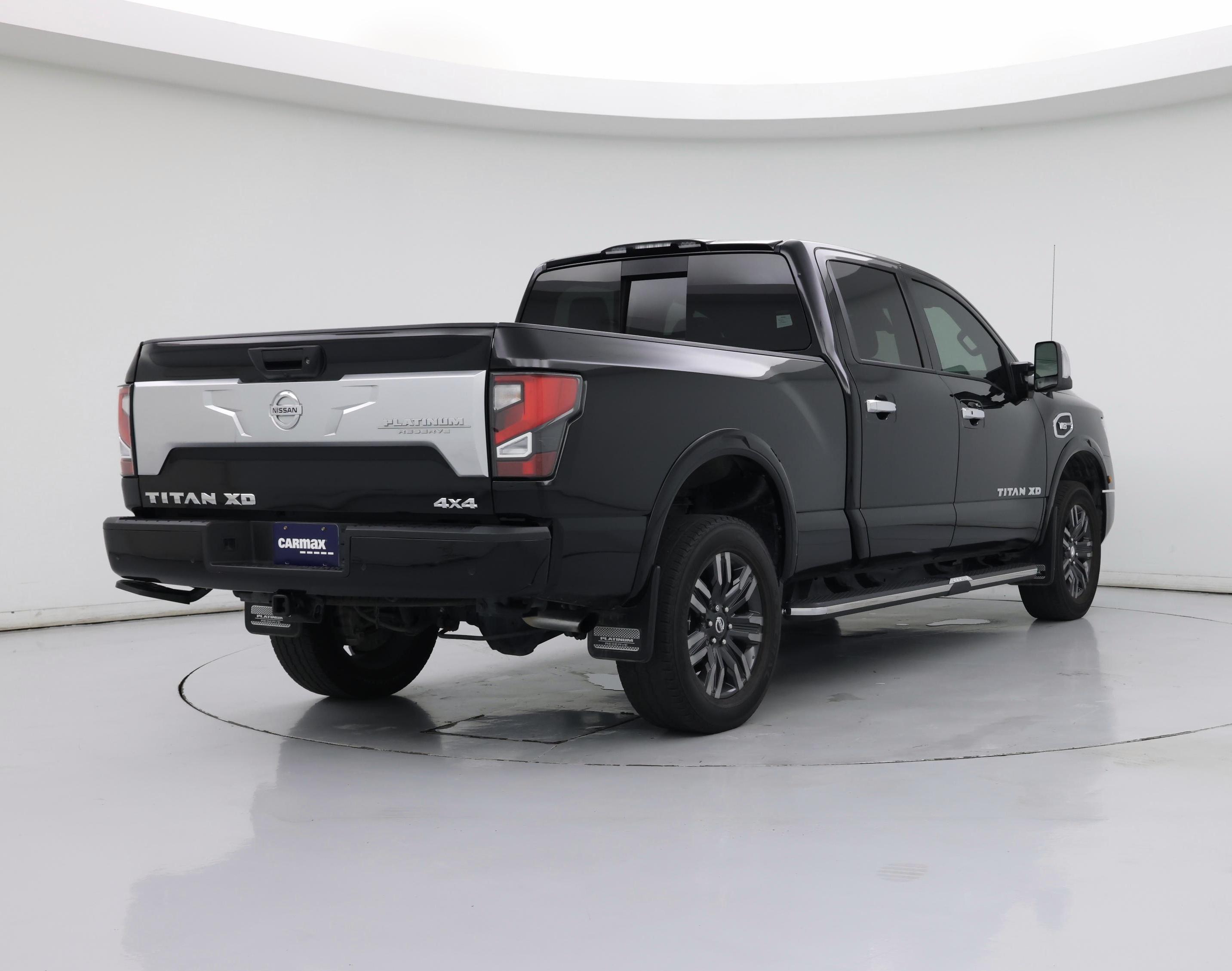Thumbnail: 2021 Nissan Titan - 8
