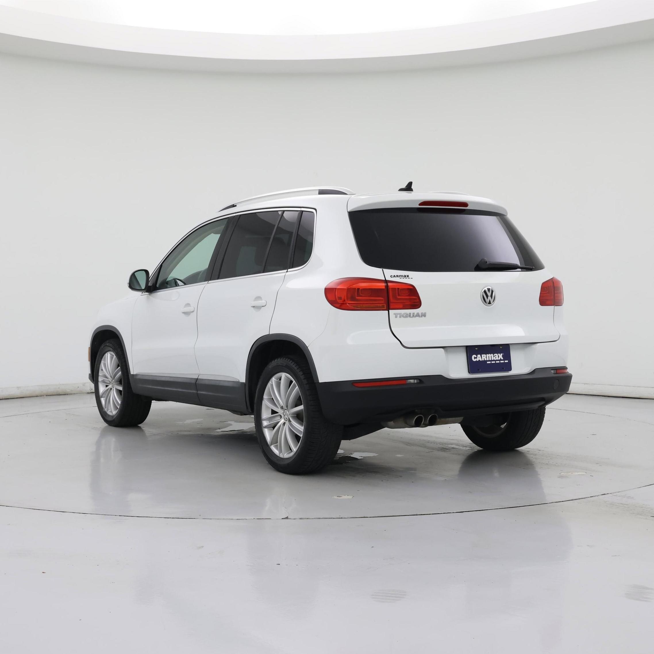 Thumbnail: 2015 Volkswagen Tiguan - 2