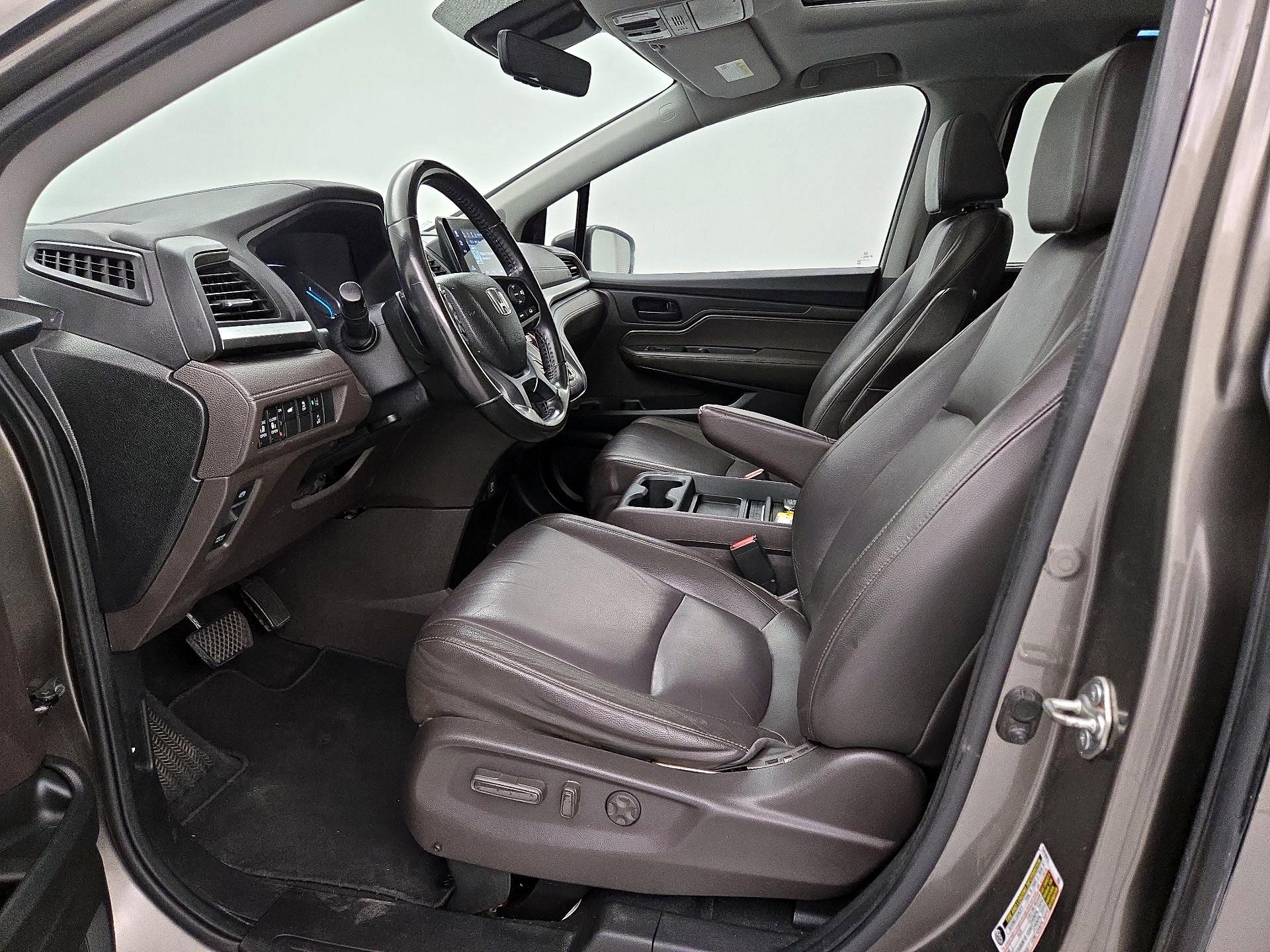 Thumbnail: 2018 Honda Odyssey - 11