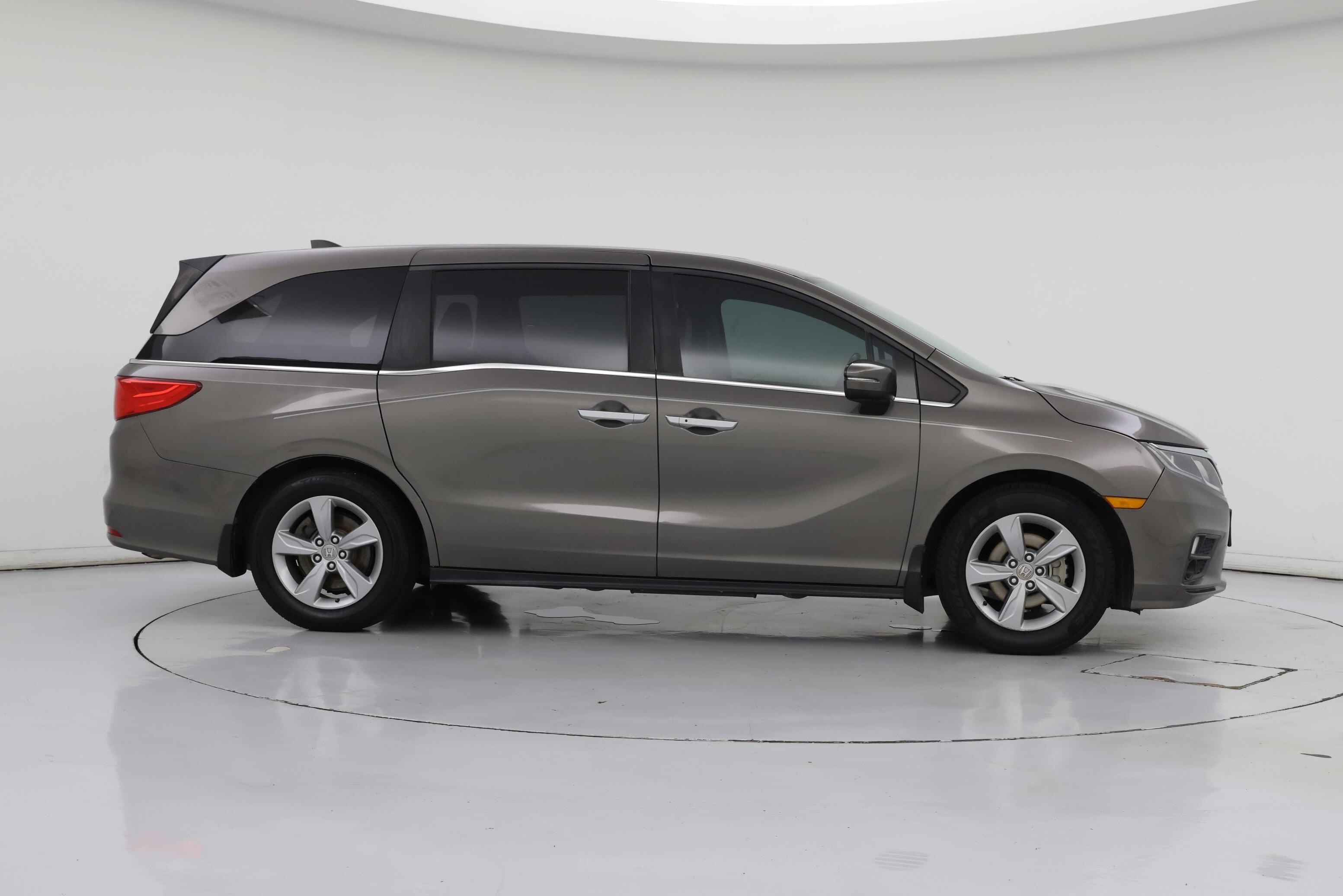 Thumbnail: 2018 Honda Odyssey - 7