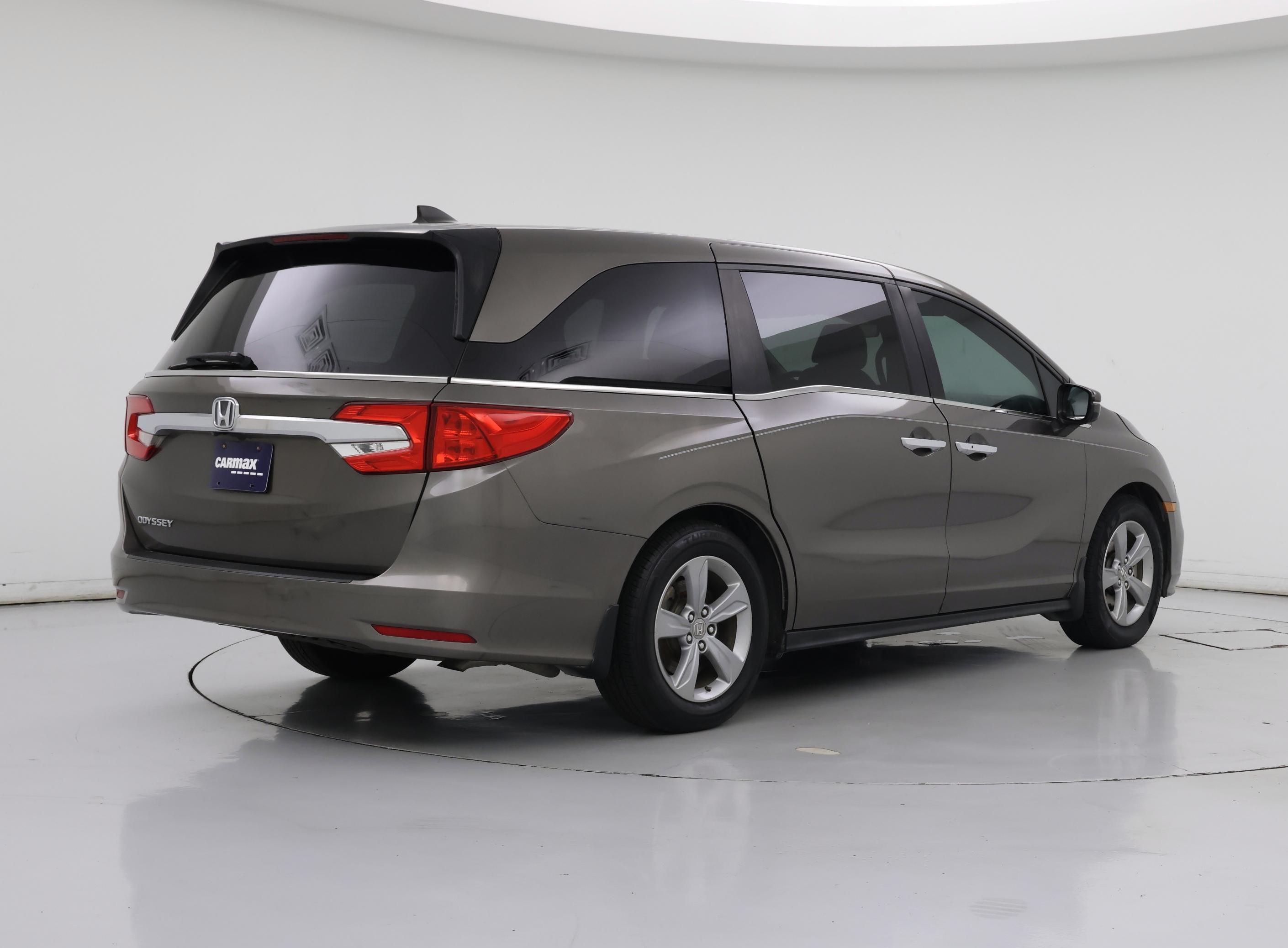 Thumbnail: 2018 Honda Odyssey - 8