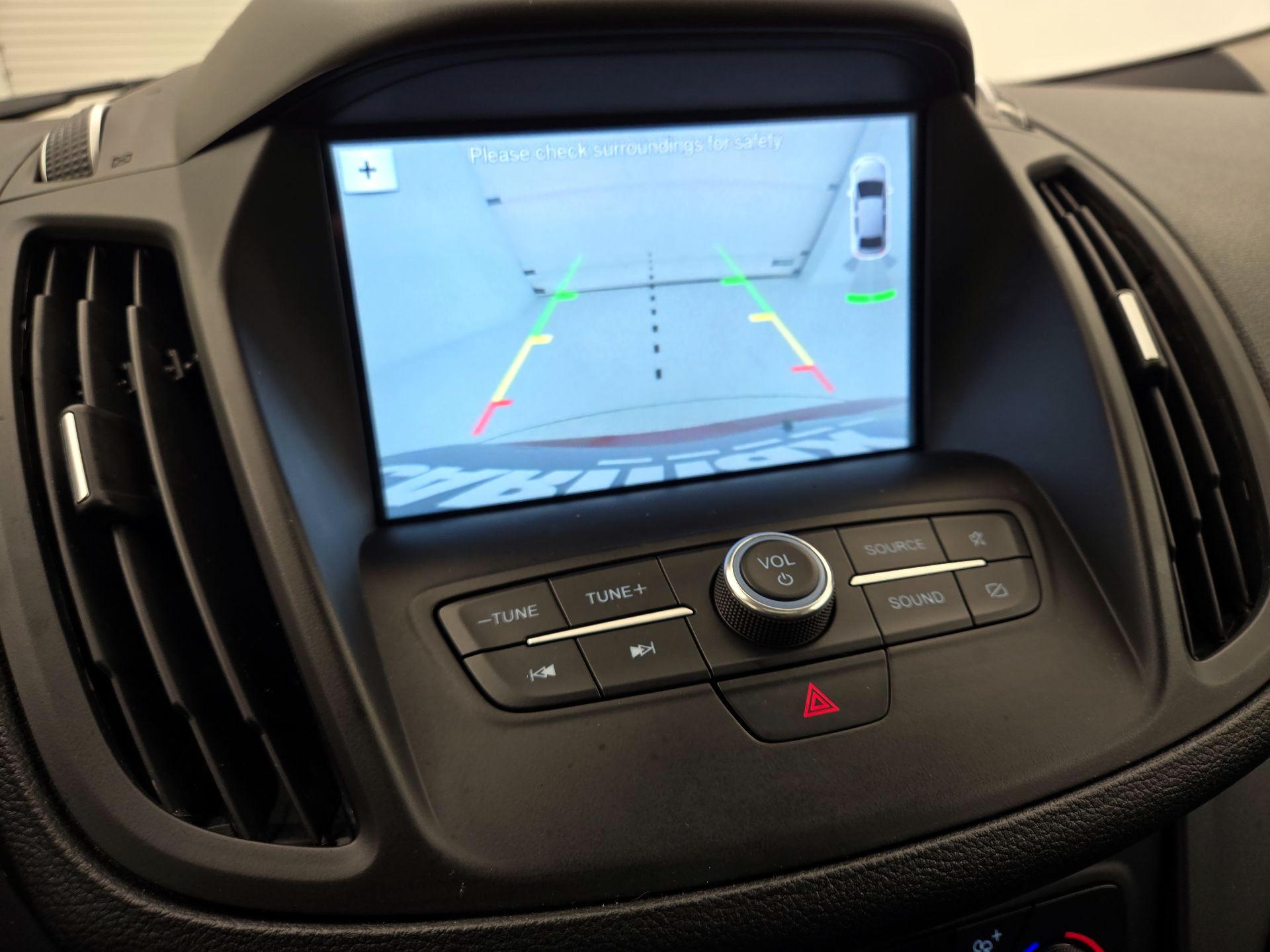 Thumbnail: 2019 Ford Escape - 14
