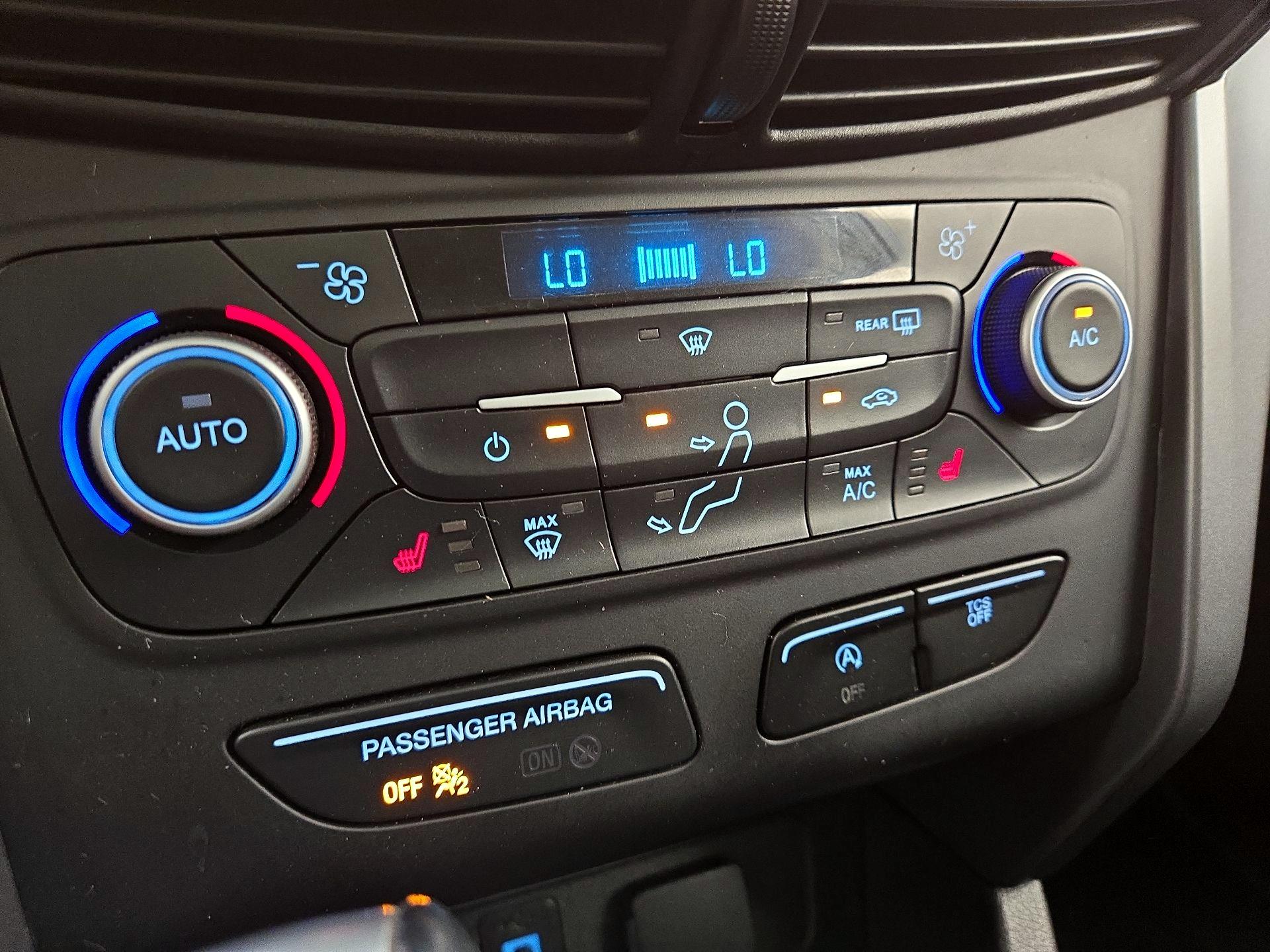 Thumbnail: 2019 Ford Escape - 16
