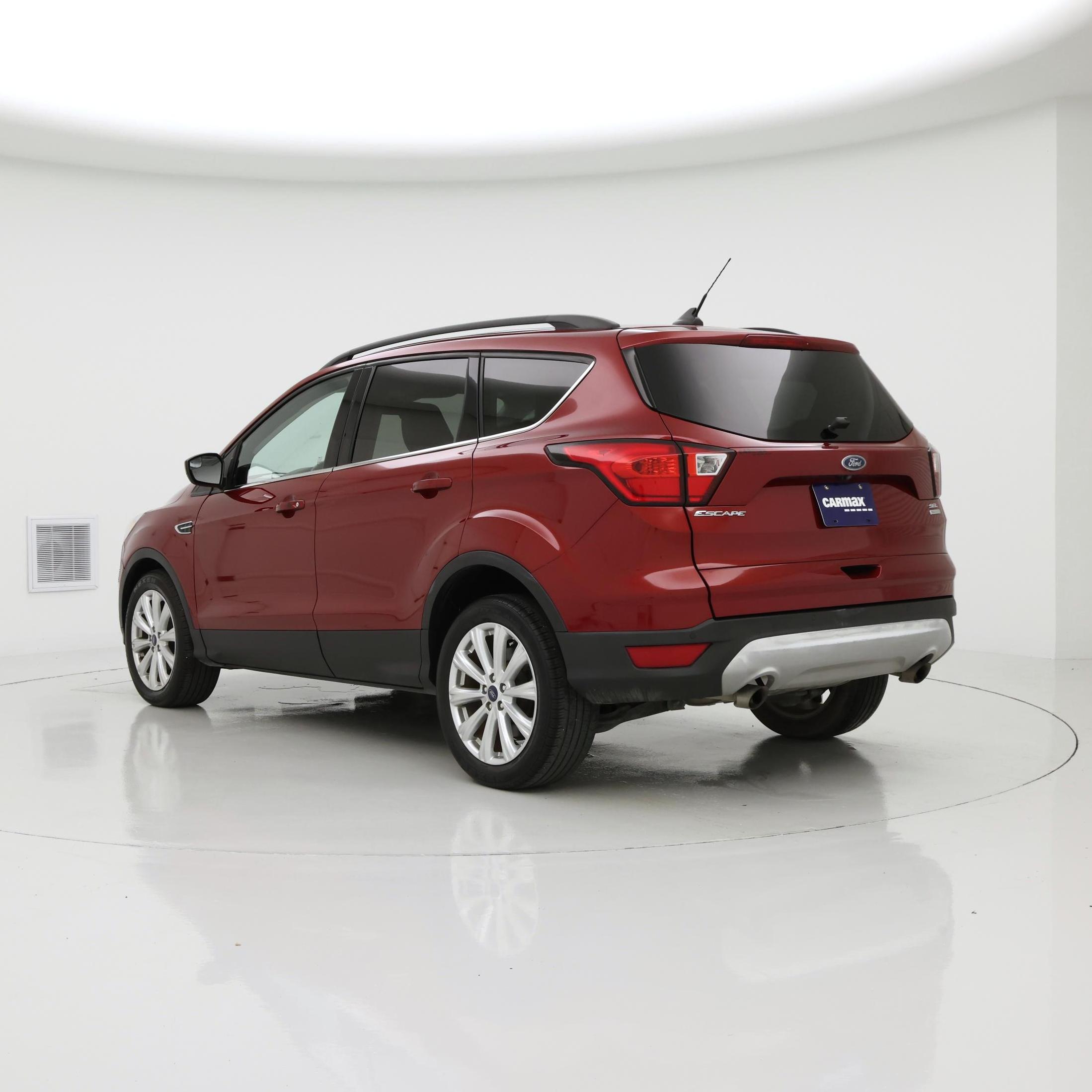 Thumbnail: 2019 Ford Escape - 2