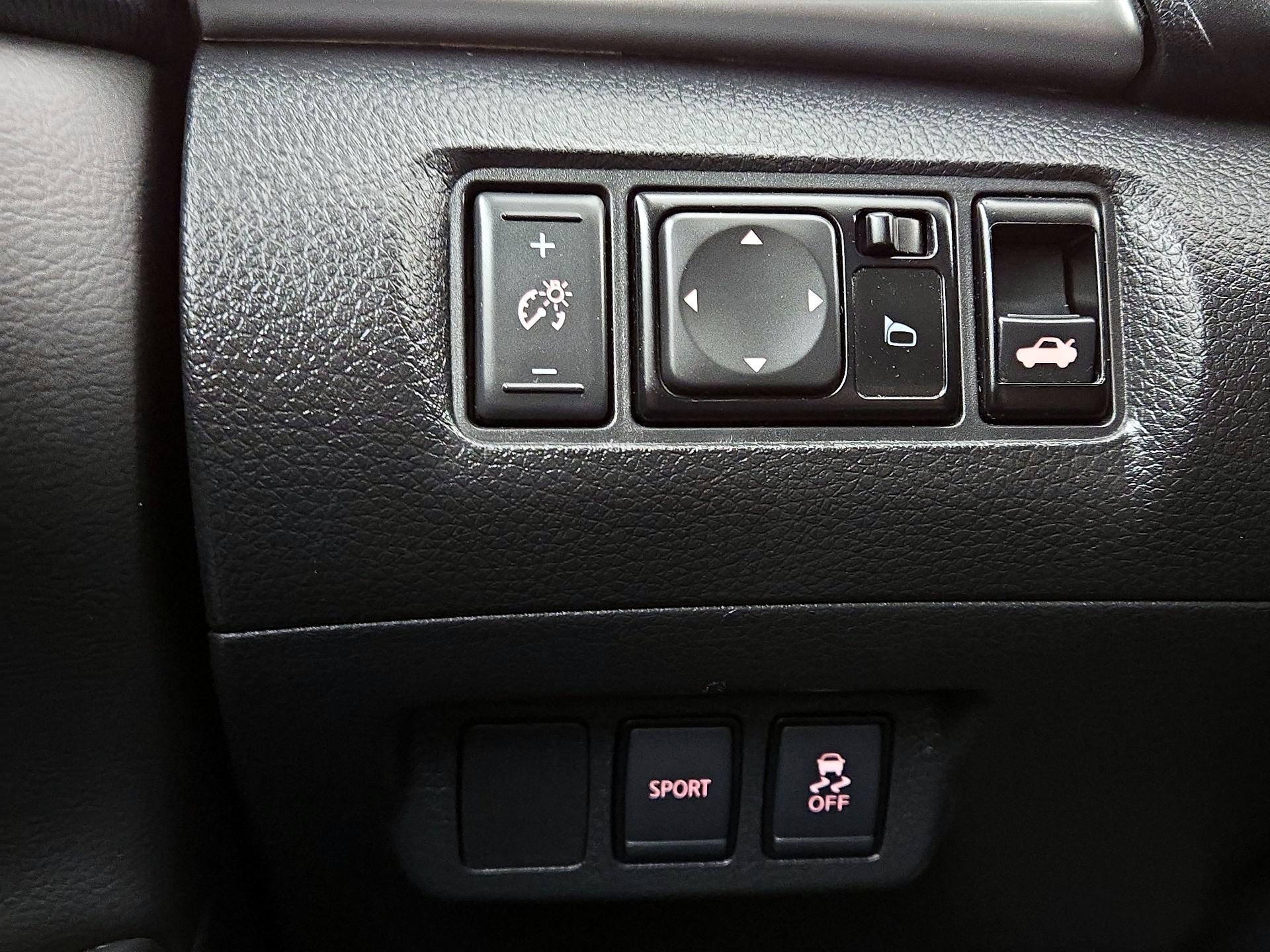 Thumbnail: 2019 Nissan Sentra - 13