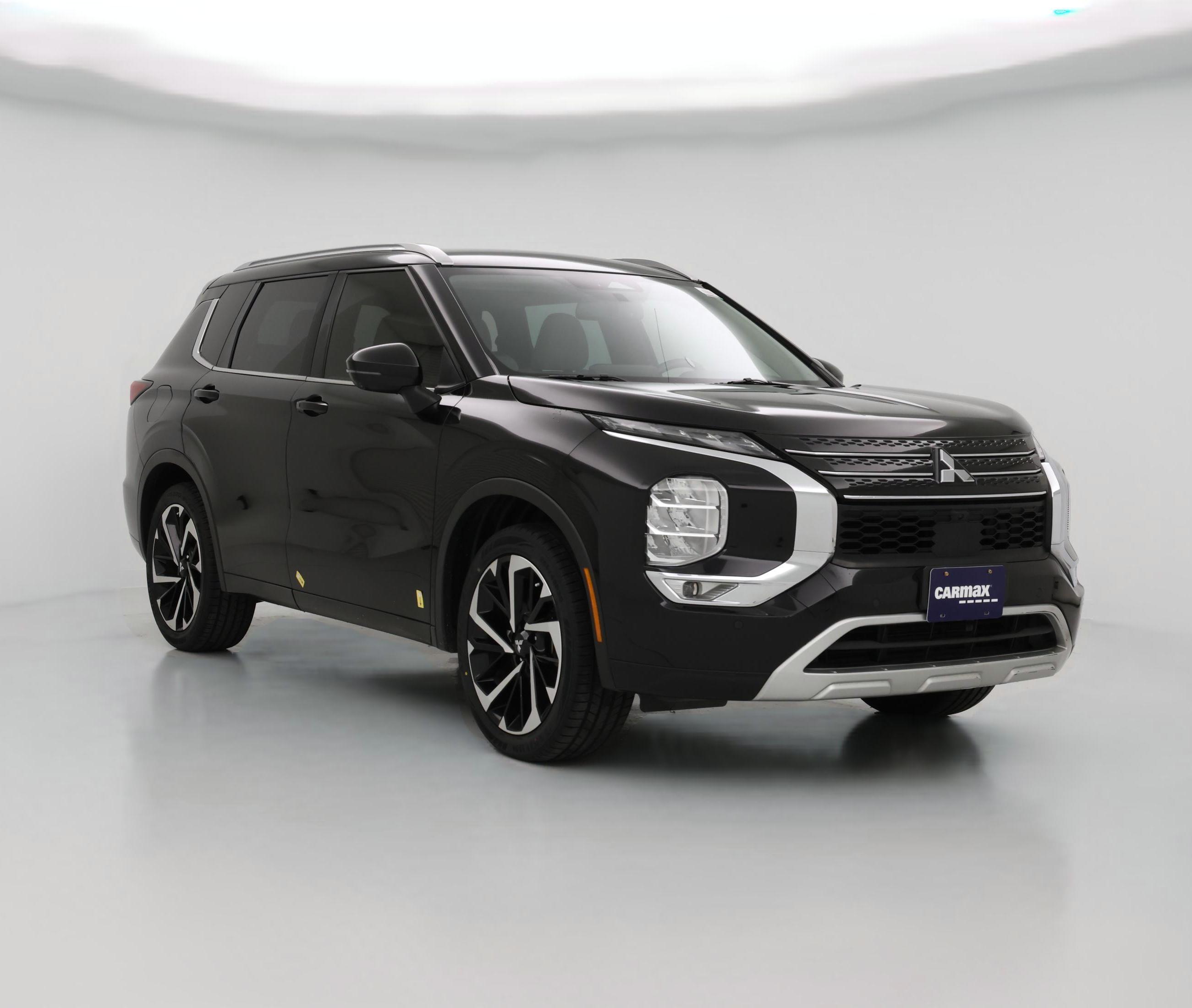Thumbnail: 2022 Mitsubishi Outlander - 1