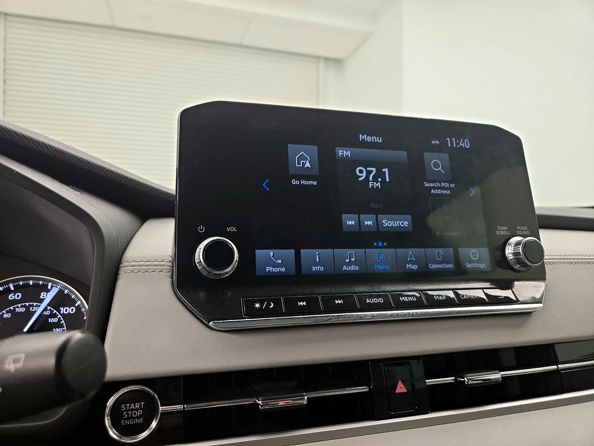 Thumbnail: 2022 Mitsubishi Outlander - 13