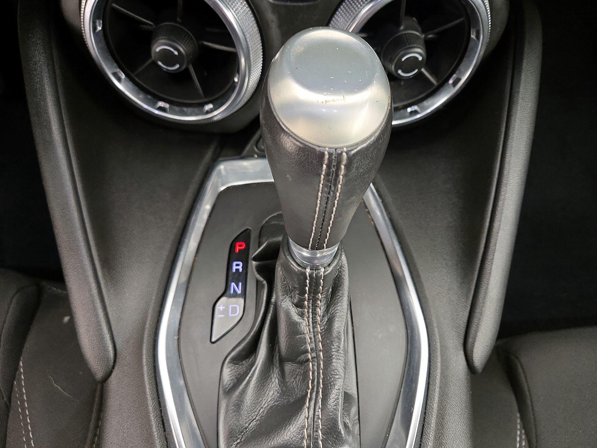 Thumbnail: 2021 Chevrolet Camaro - 17