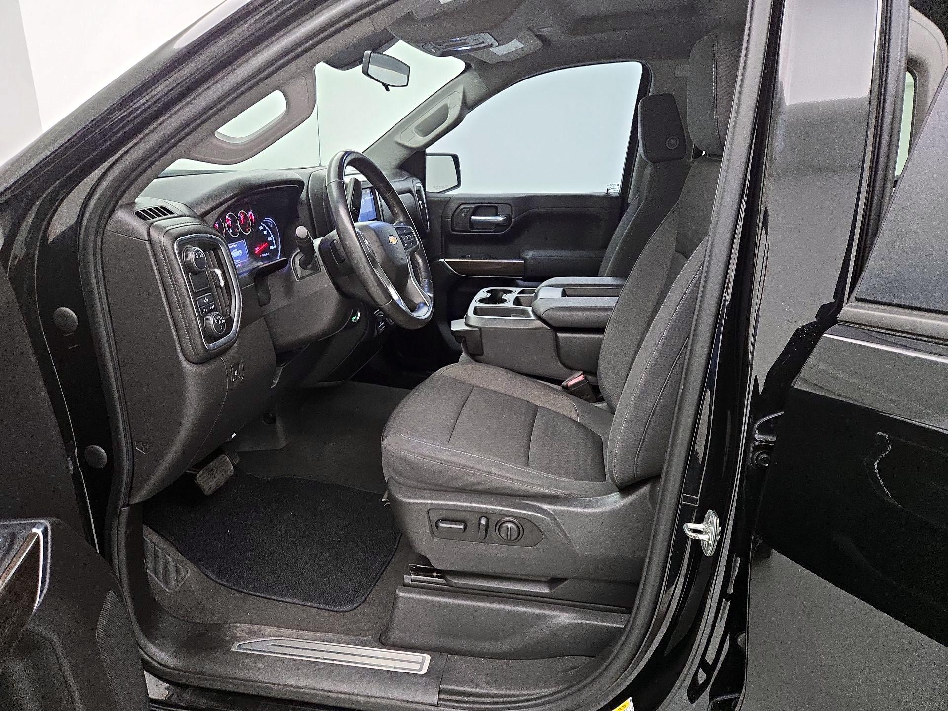 Thumbnail: 2021 Chevrolet Silverado 1500 - 11