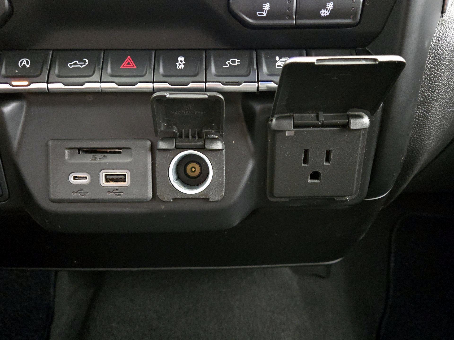 Thumbnail: 2021 Chevrolet Silverado 1500 - 18