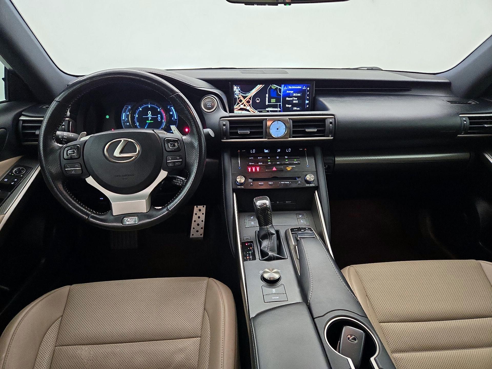 Thumbnail: 2018 Lexus IS - 9