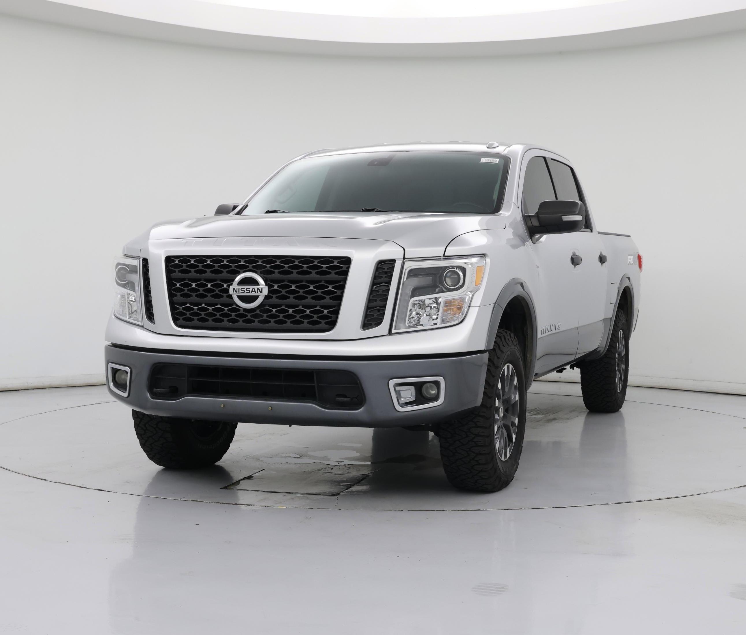 Thumbnail: 2019 Nissan Titan - 4