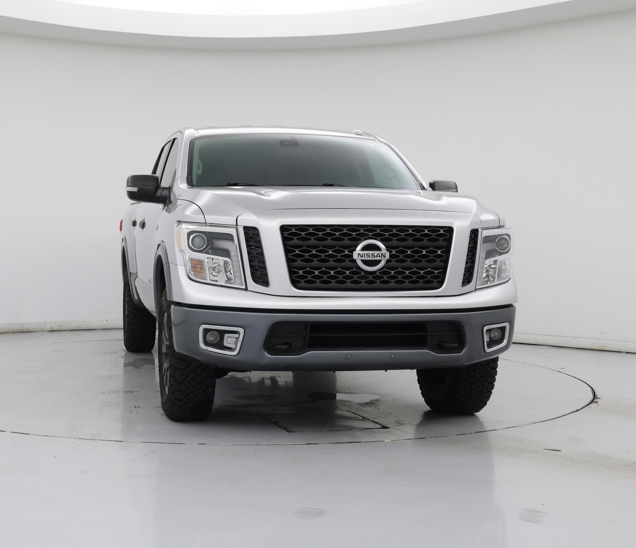 Thumbnail: 2019 Nissan Titan - 5