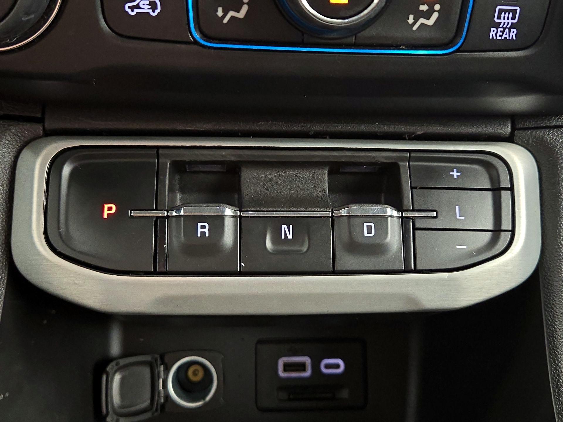 Thumbnail: 2022 GMC Acadia - 17