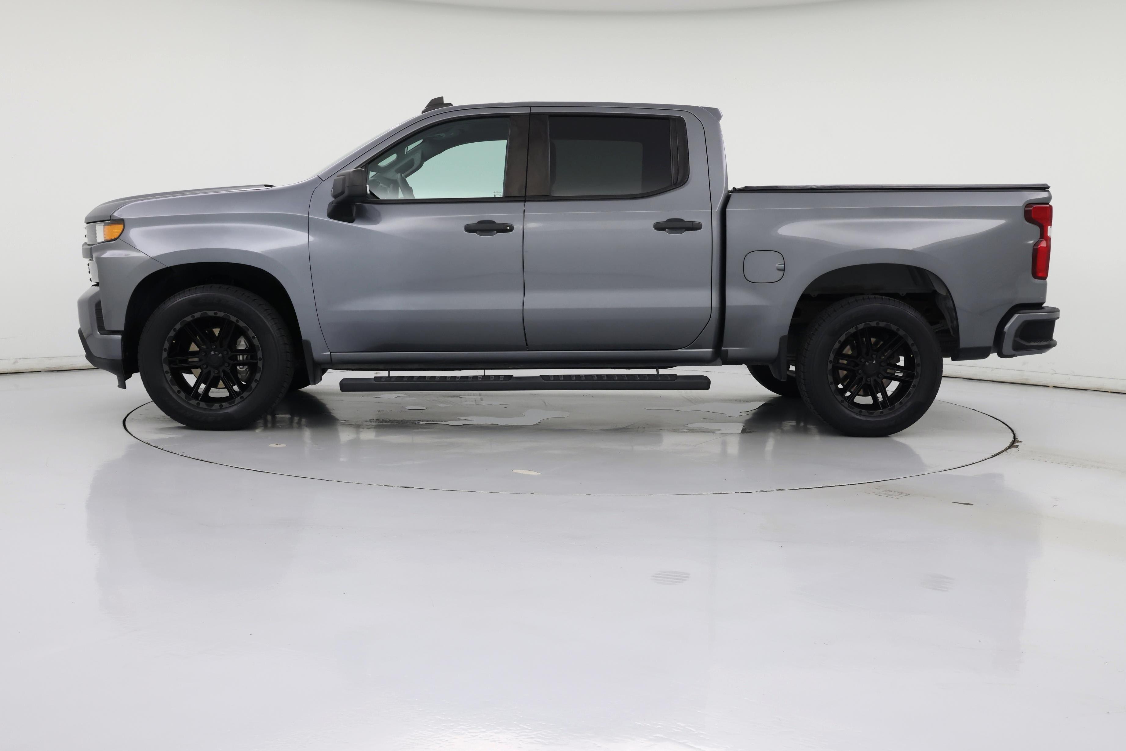 Thumbnail: 2022 Chevrolet Silverado 1500 - 3