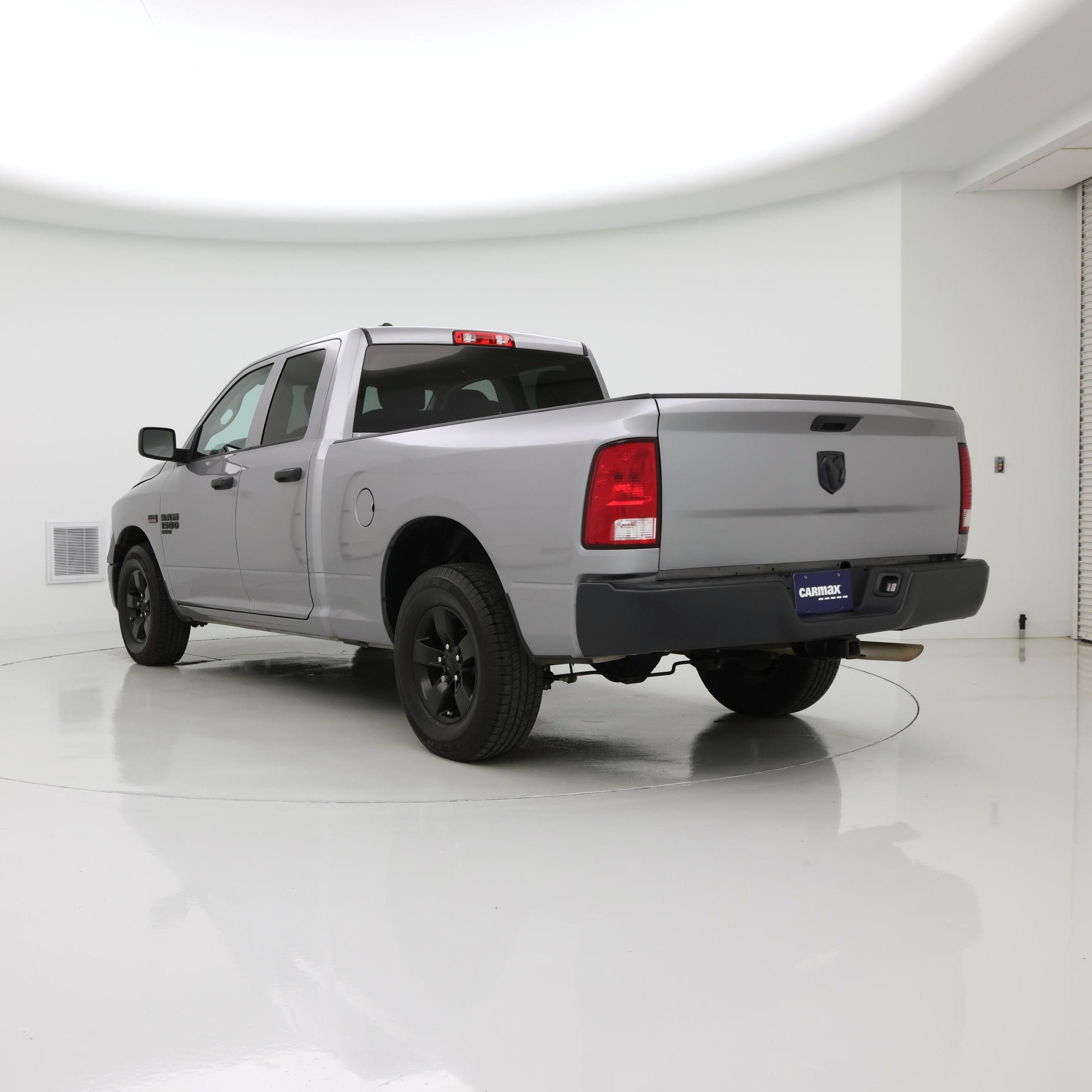 Thumbnail: 2023 RAM 1500 Classic - 2