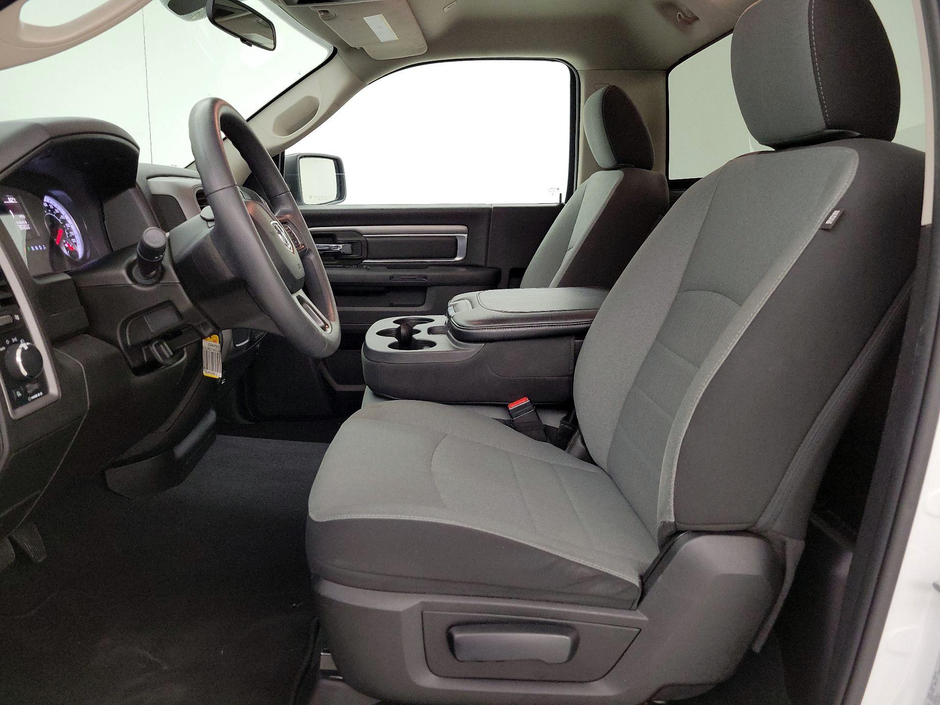Thumbnail: 2022 RAM 1500 Classic - 11