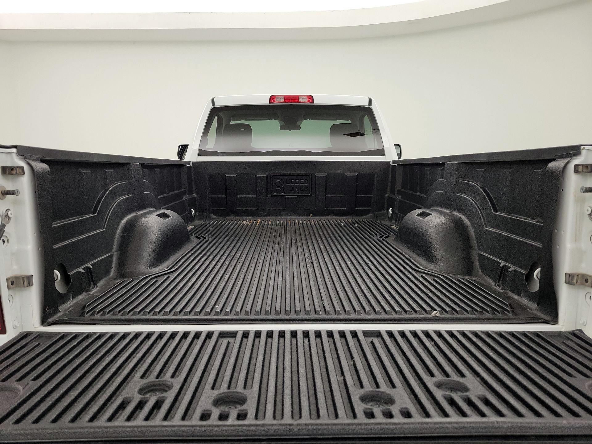Thumbnail: 2022 RAM 1500 Classic - 18