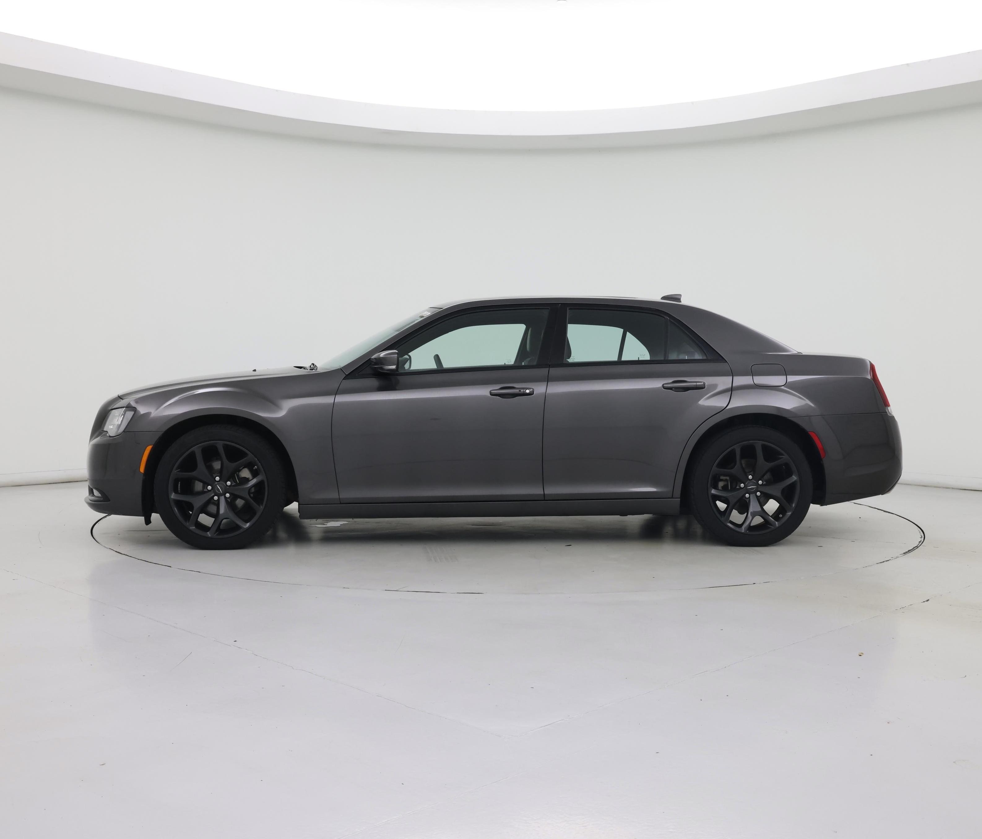 Thumbnail: 2022 Chrysler 300 - 3