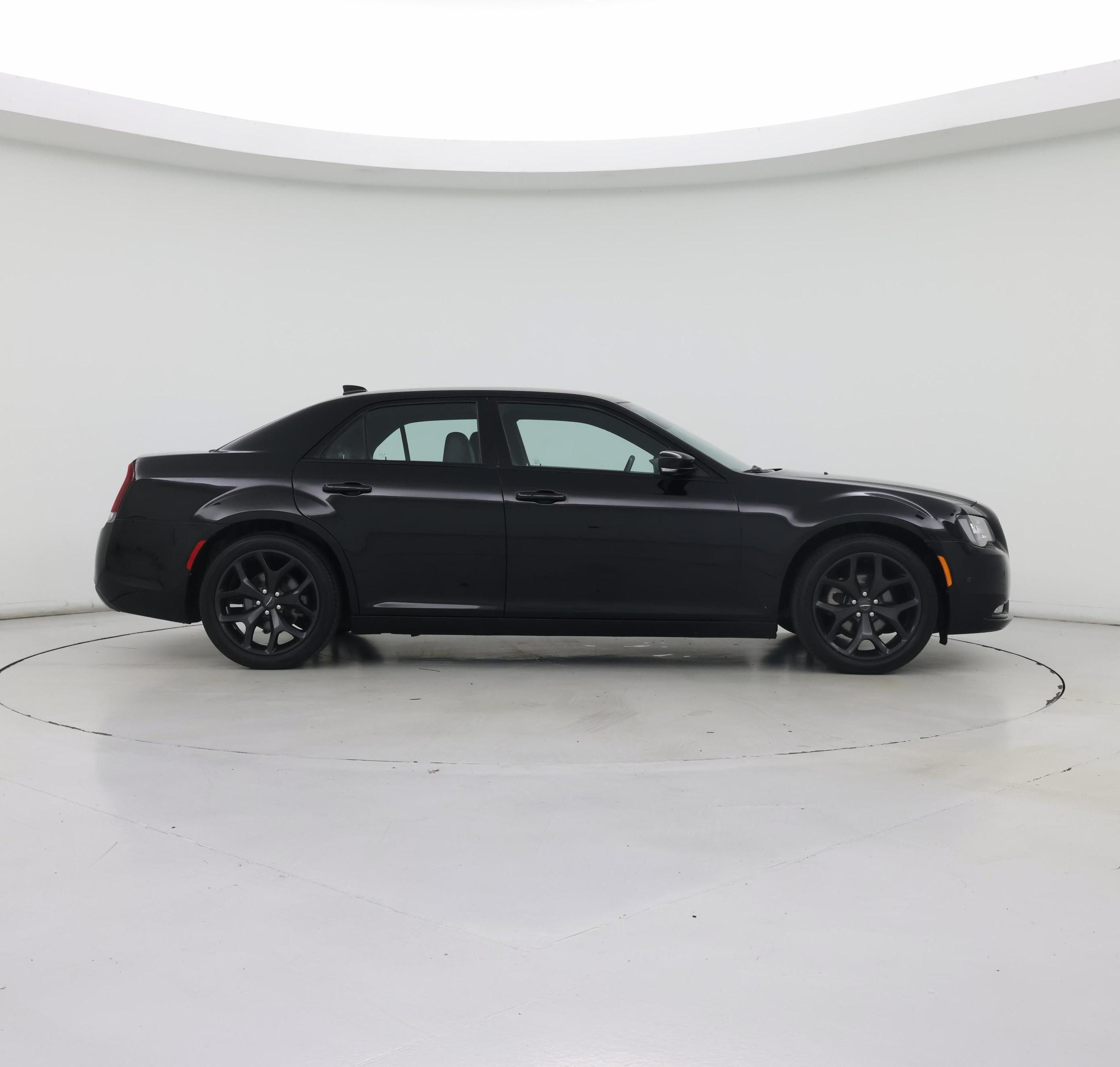 Thumbnail: 2021 Chrysler 300 - 7