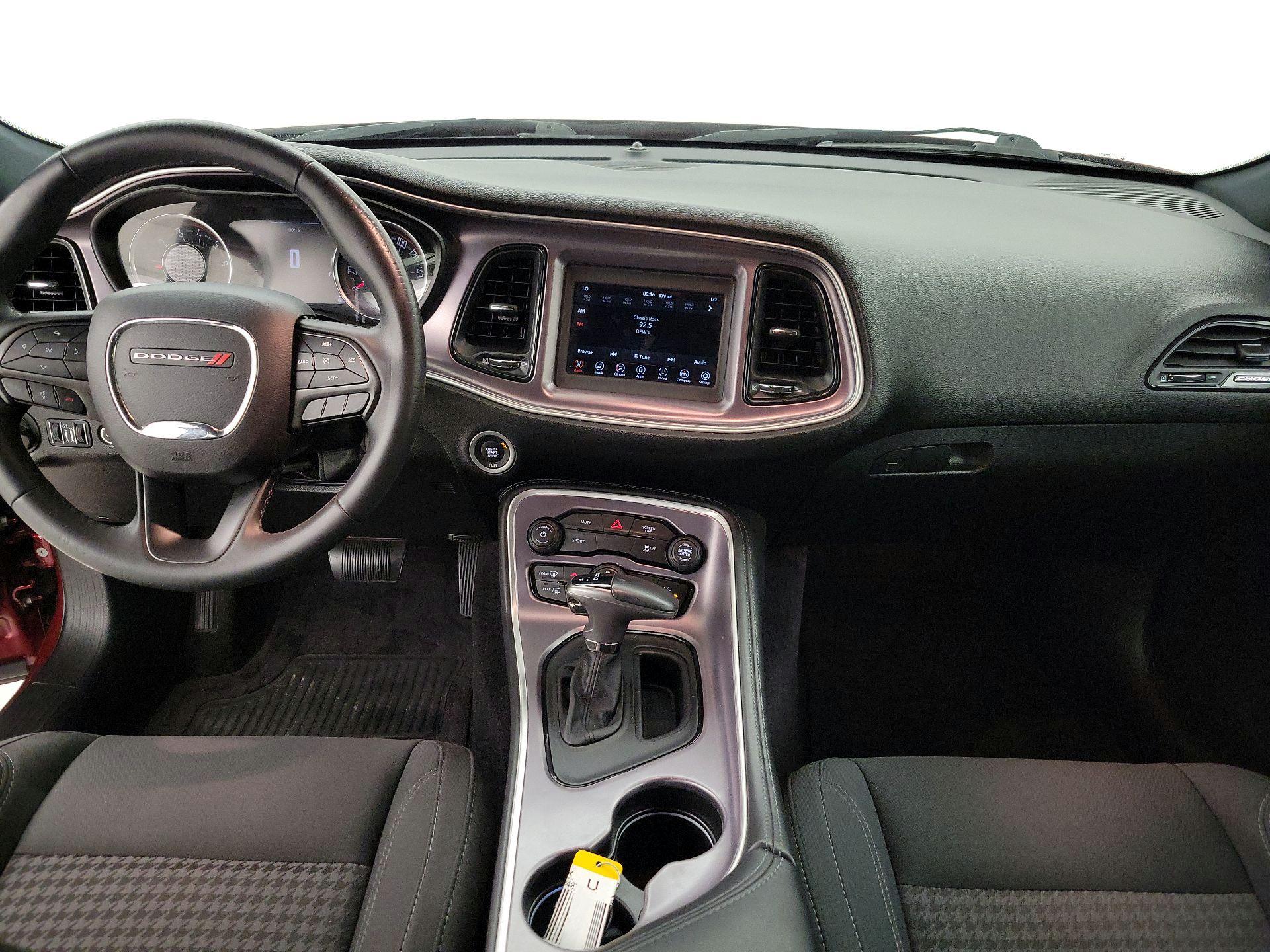 Thumbnail: 2019 Dodge Challenger - 9