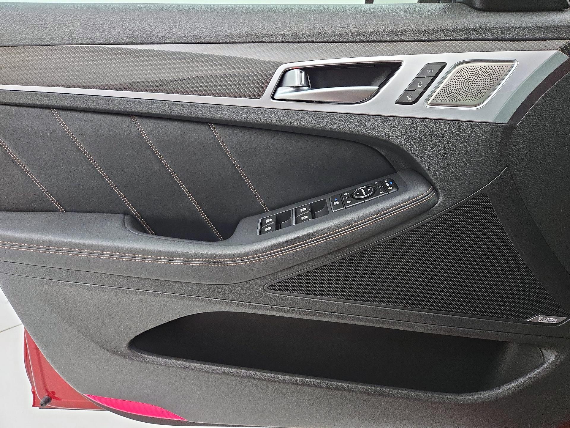 Thumbnail: 2020 Genesis G80 - 12