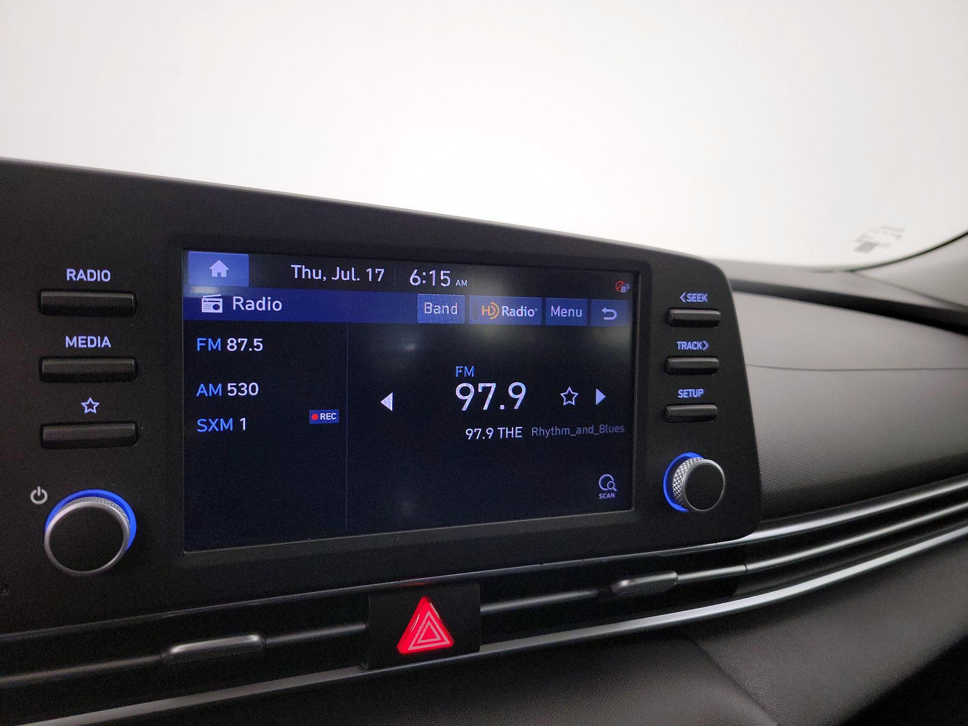 Thumbnail: 2022 Hyundai Elantra - 15