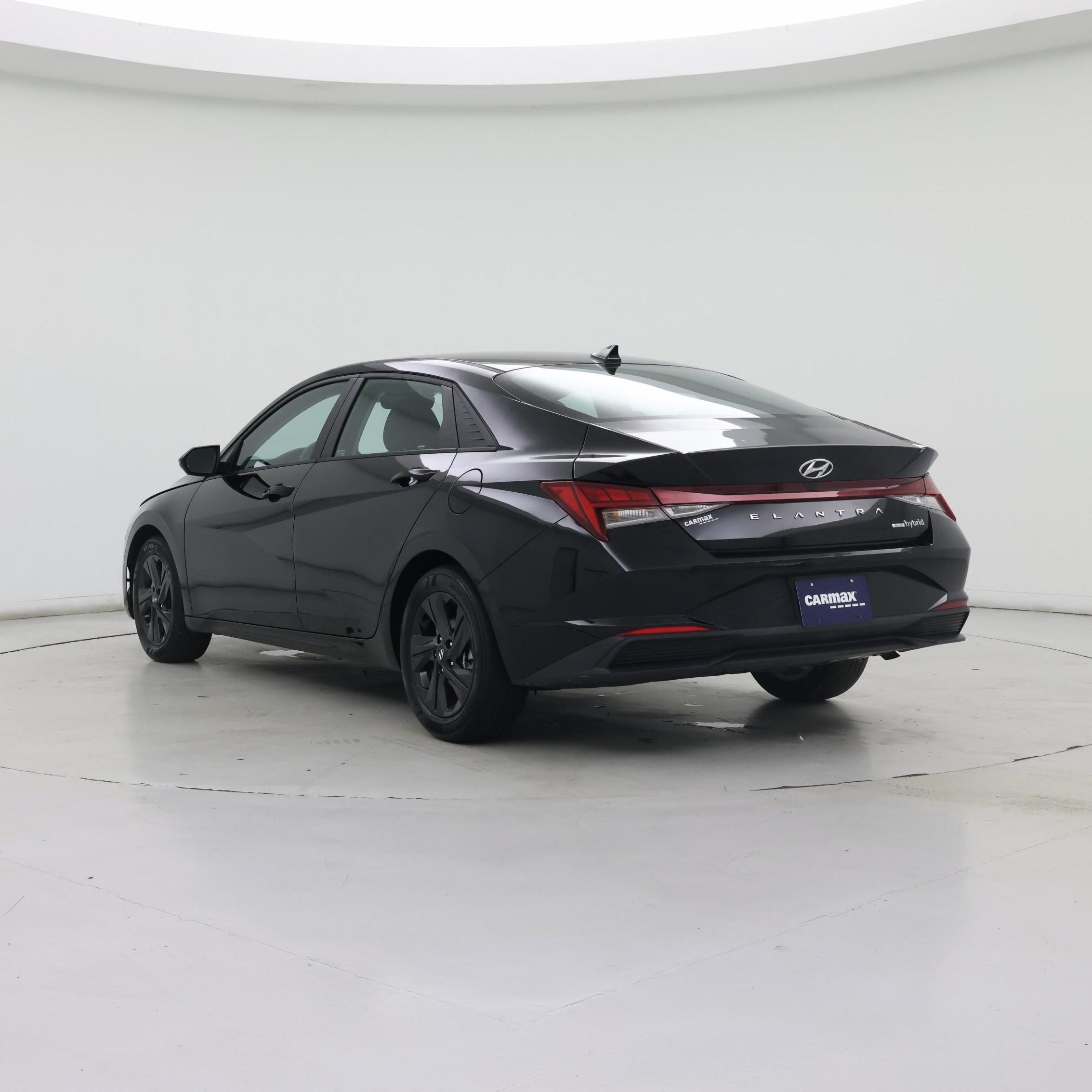 Thumbnail: 2022 Hyundai Elantra - 2