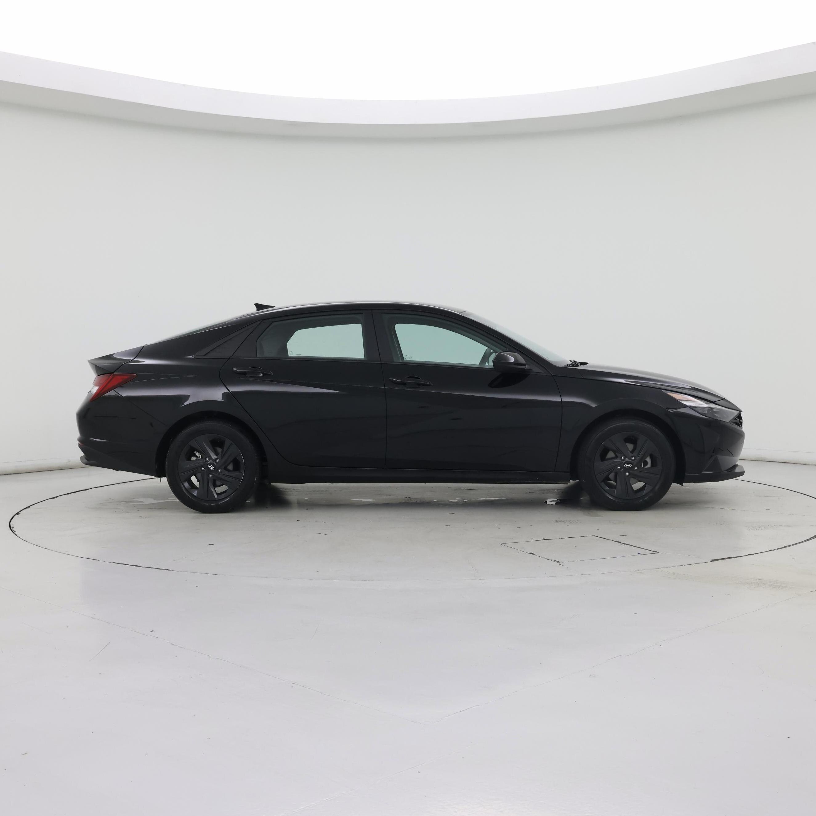 Thumbnail: 2022 Hyundai Elantra - 7