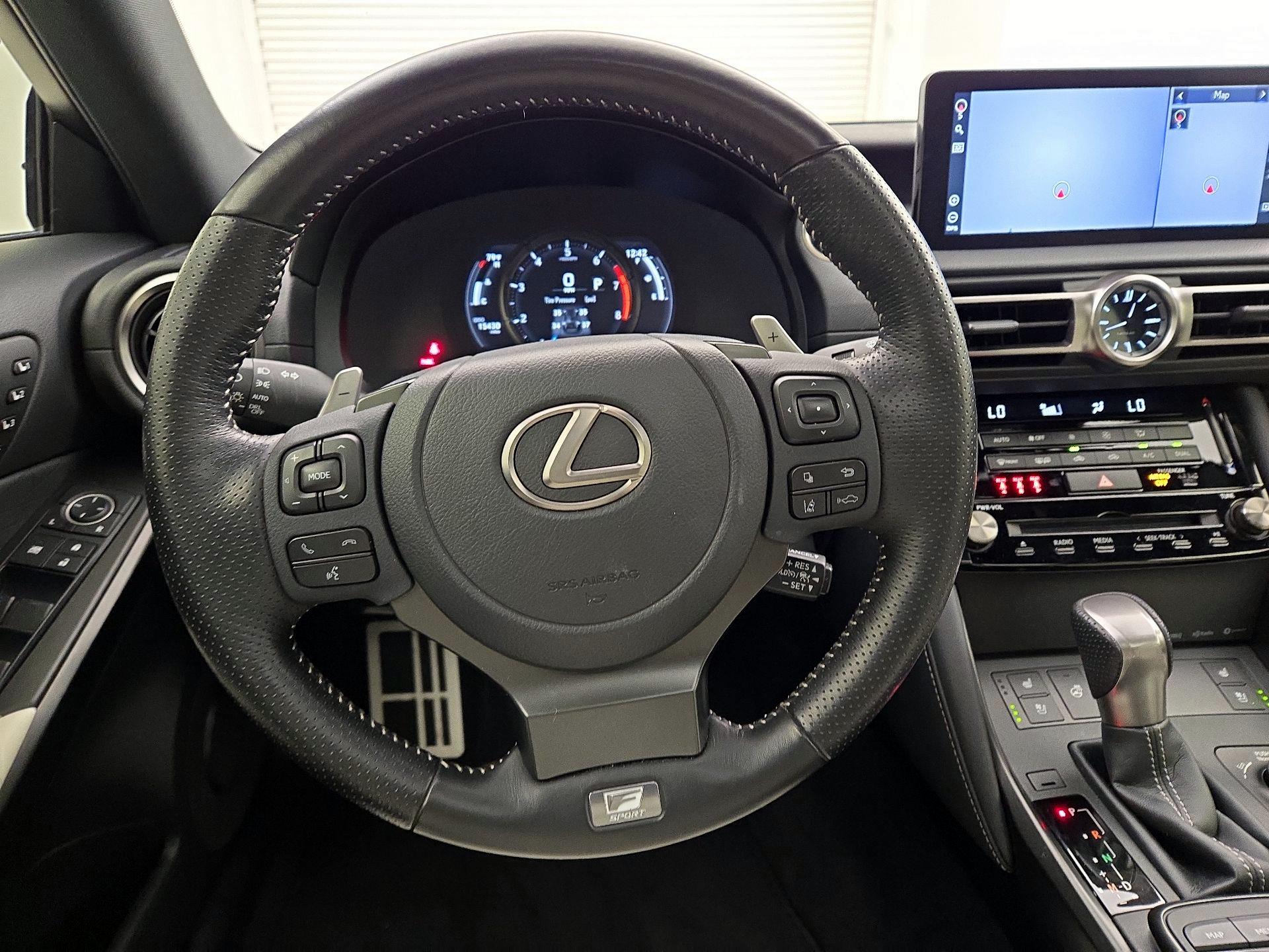 Thumbnail: 2022 Lexus IS - 10