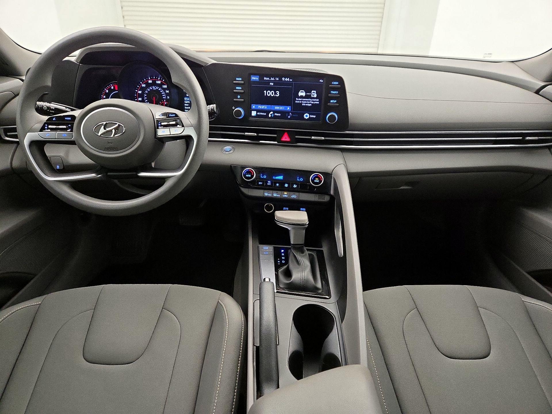 Thumbnail: 2023 Hyundai Elantra - 9