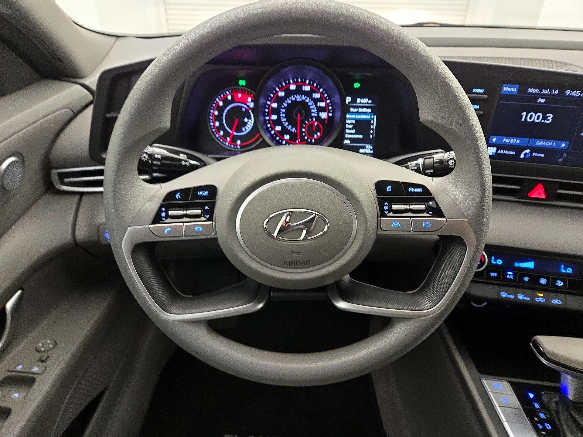 Thumbnail: 2023 Hyundai Elantra - 10