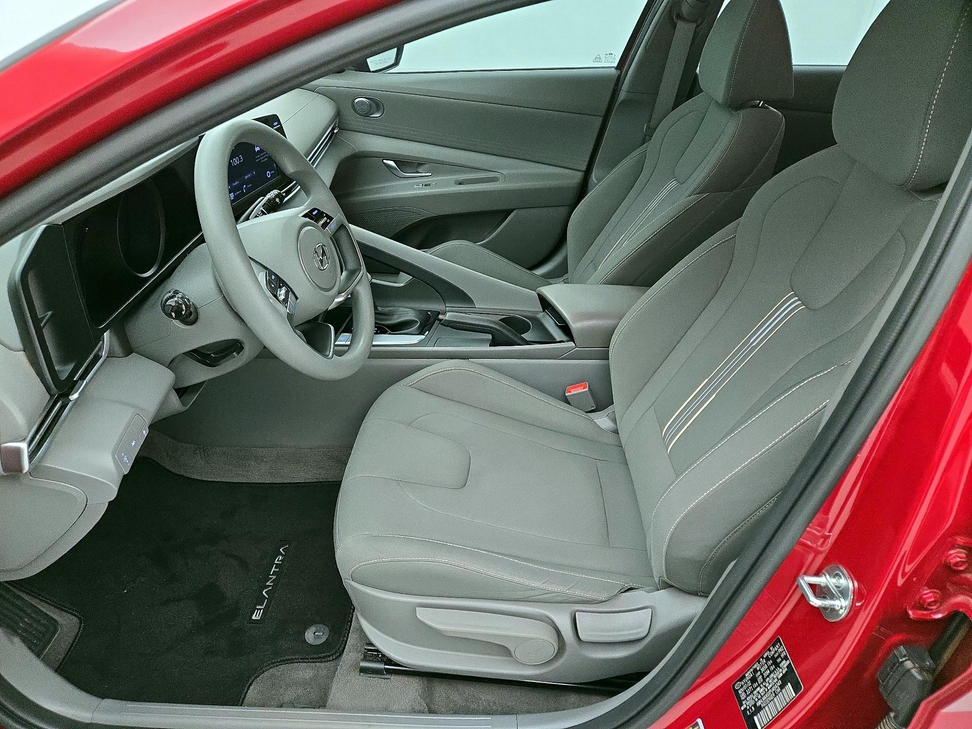 Thumbnail: 2023 Hyundai Elantra - 11