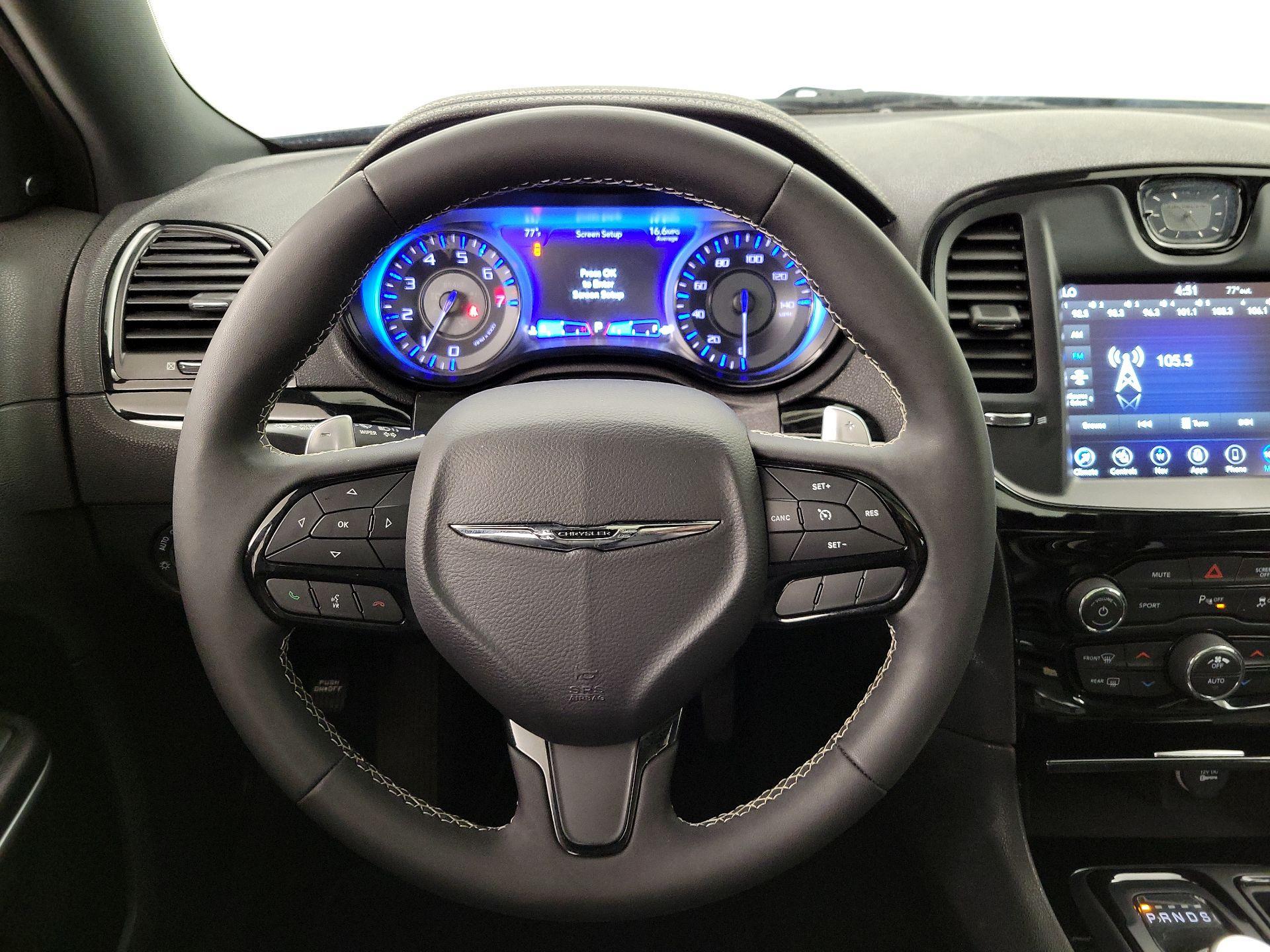 Thumbnail: 2022 Chrysler 300 - 10