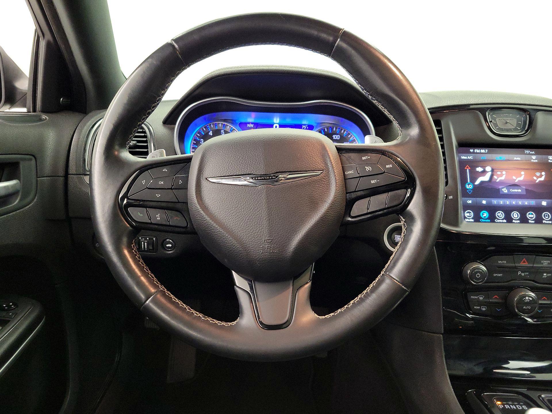 Thumbnail: 2021 Chrysler 300 - 10
