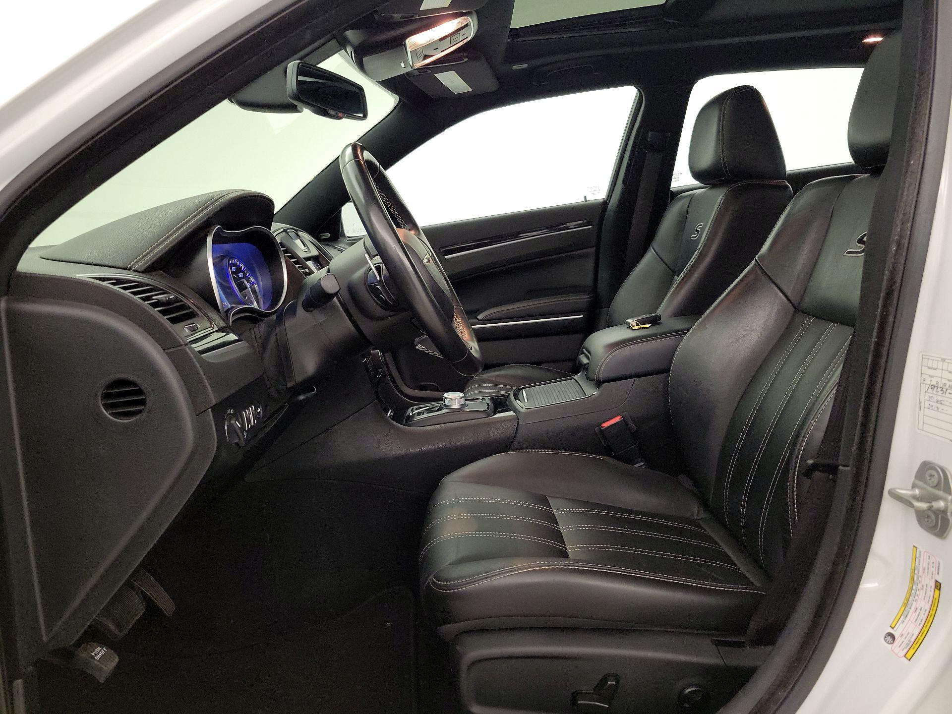 Thumbnail: 2021 Chrysler 300 - 11