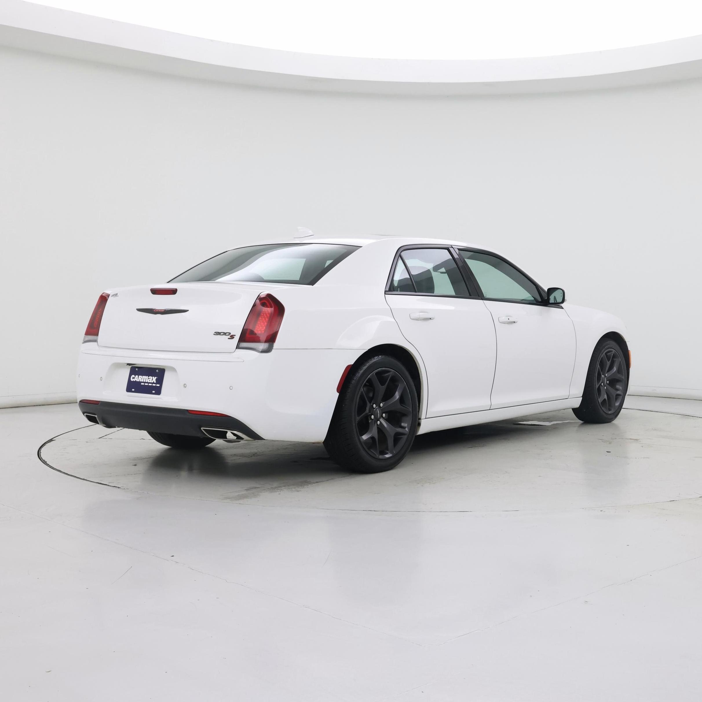 Thumbnail: 2021 Chrysler 300 - 8