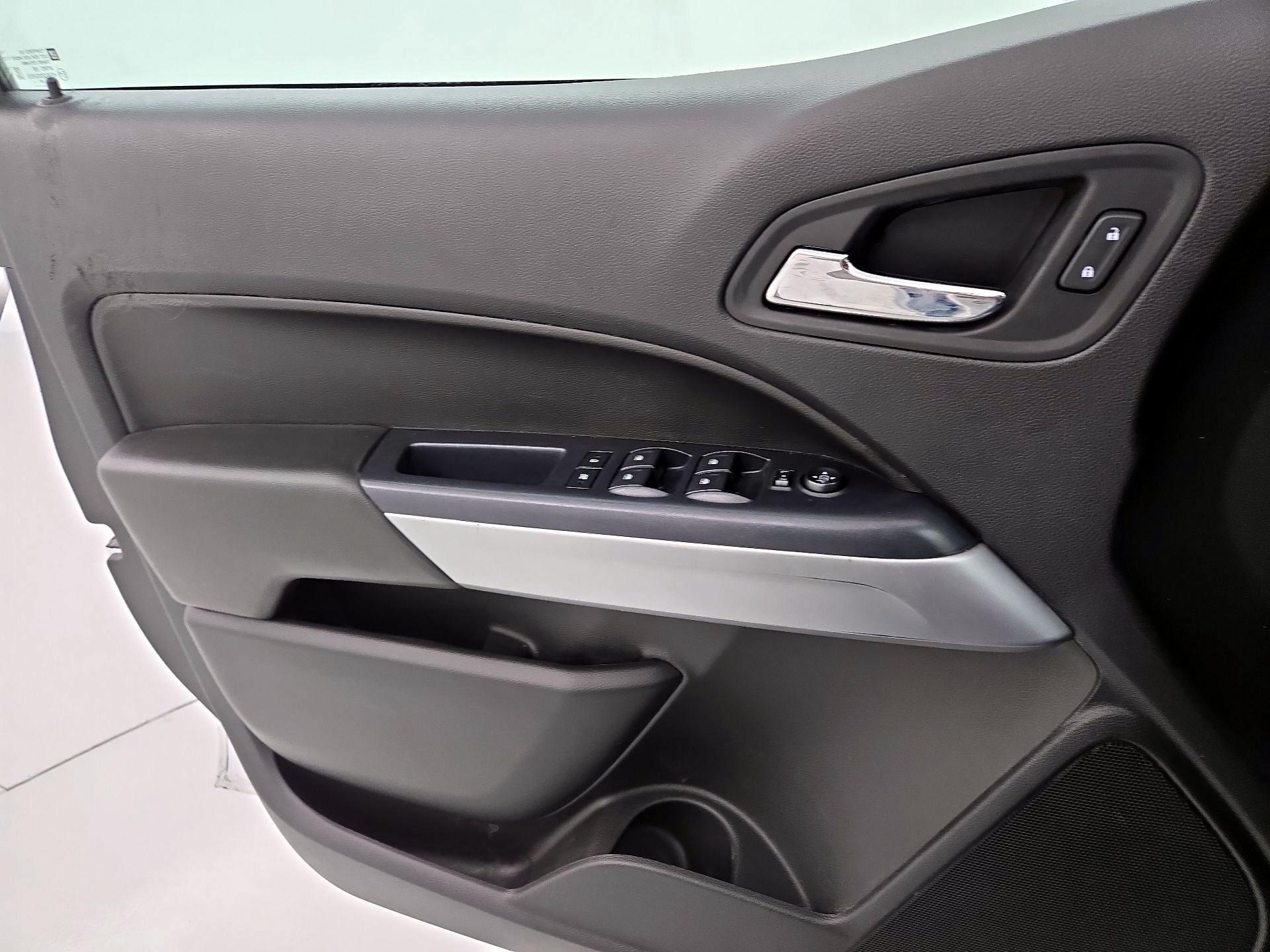 Thumbnail: 2021 Chevrolet Colorado - 12